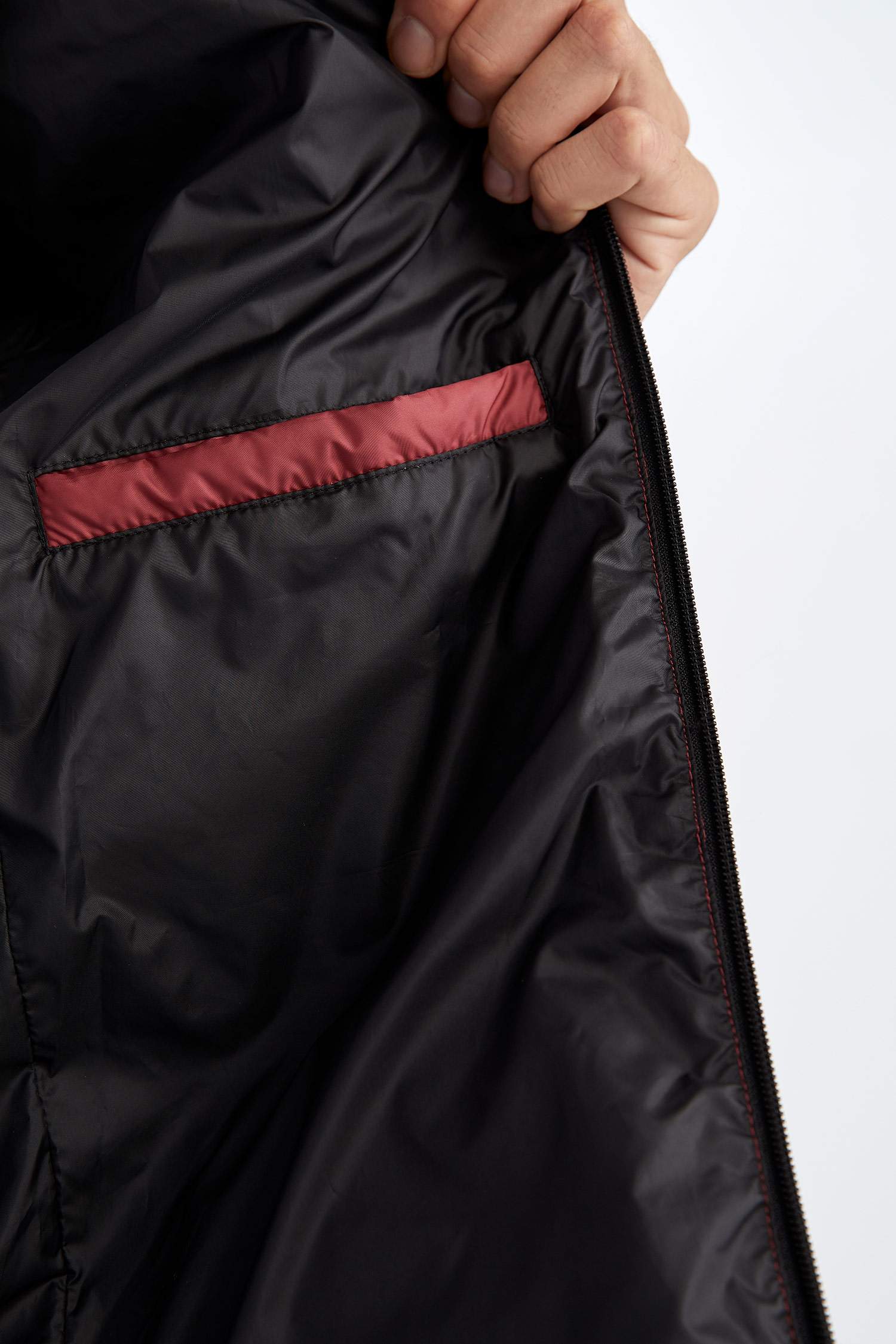 DeFactoFit Slim Fit Su İtici Rüzgar Geçirmez Şişme Mont