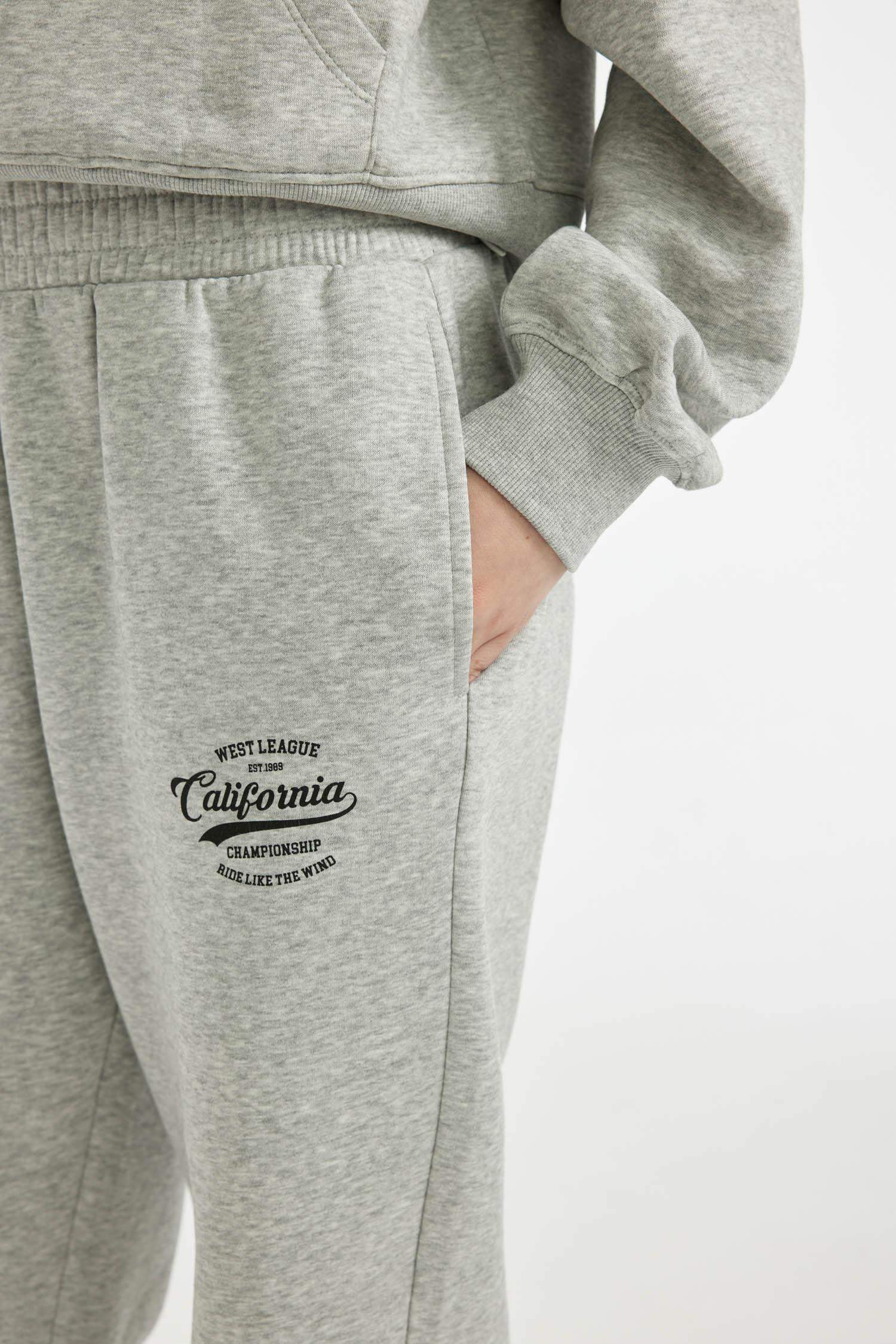 Jogger Eşofman Altı Baskılı Beli Paçası Lastikli Cepli Basic Düz