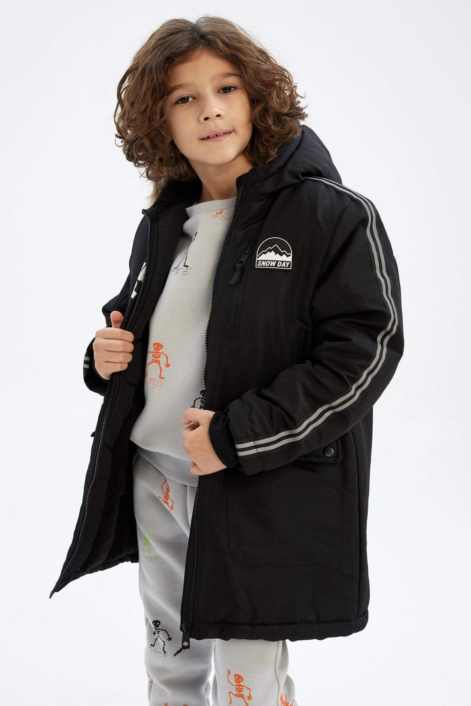 Kapüşonlu Pelüş Astar Parka Erkek Çocuk