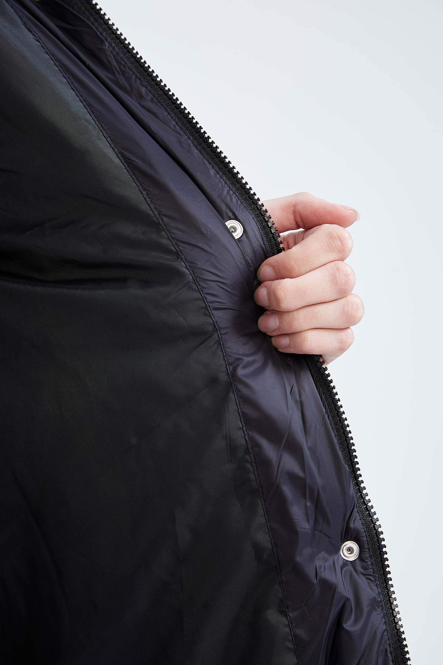 Thermal Waterproof Hooded Light Long Puffer Jacket