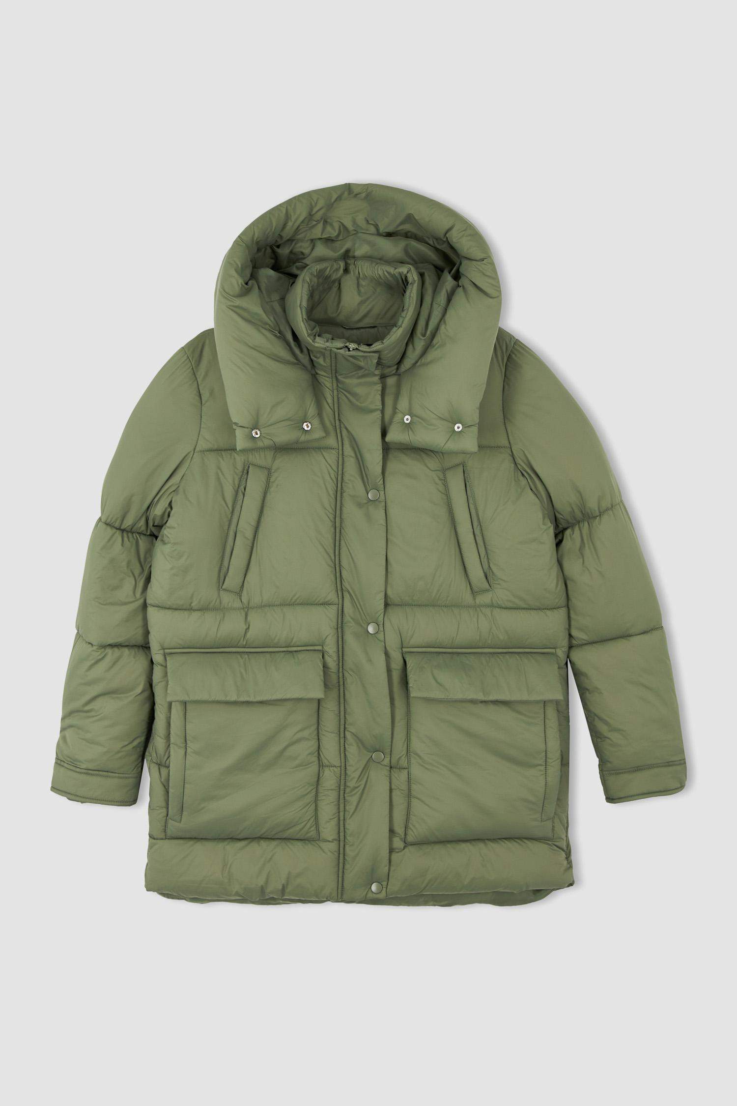 Парка стандартного крою для жінок