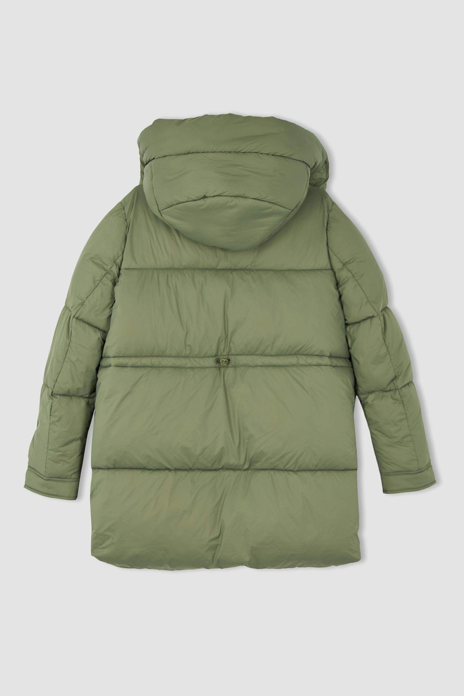 Парка стандартного крою для жінок