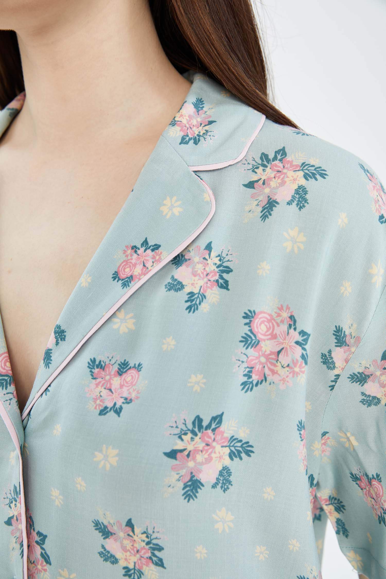 Regular Fit Short Sleeve Flowers Print Pyjama Top