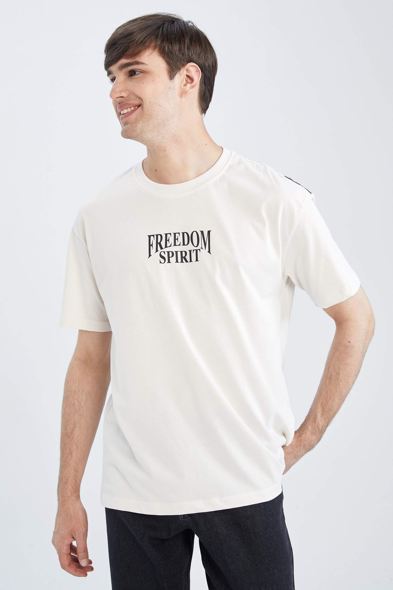 T-shirt en coton peigné coupe boxy ras du cou