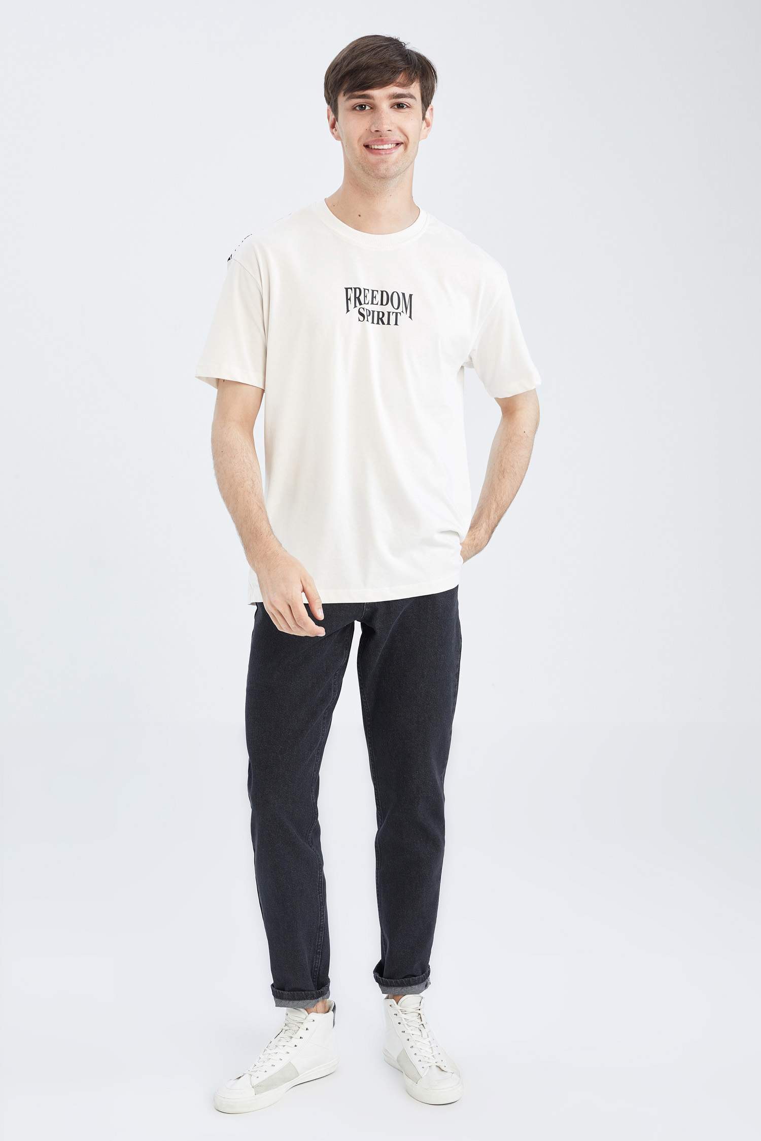T-shirt en coton peigné coupe boxy ras du cou