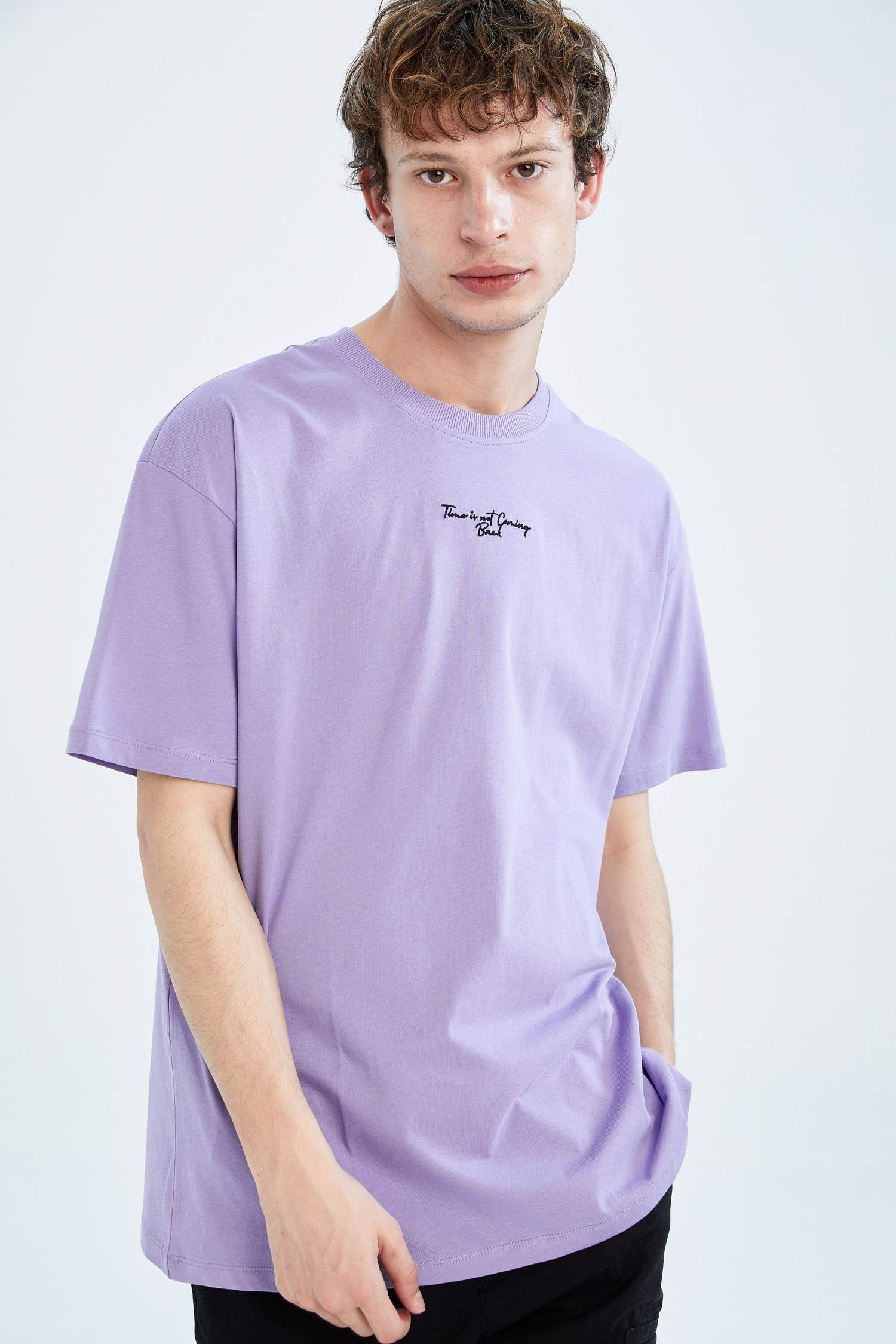 Purple MAN Boxy Fit Short Sleeve T-Shirt 2481724 | DeFacto