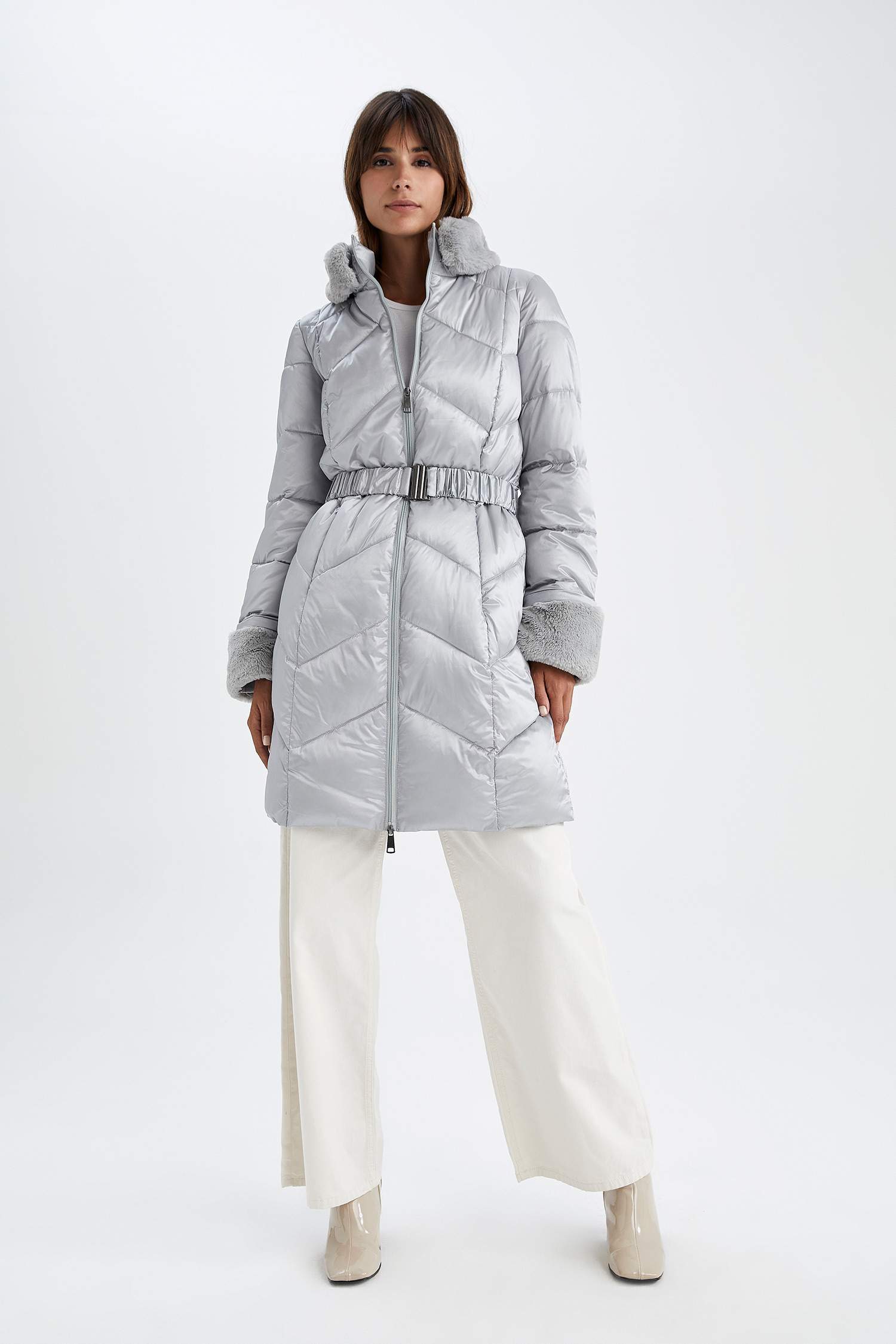 Парка стандартного кроя для женщин