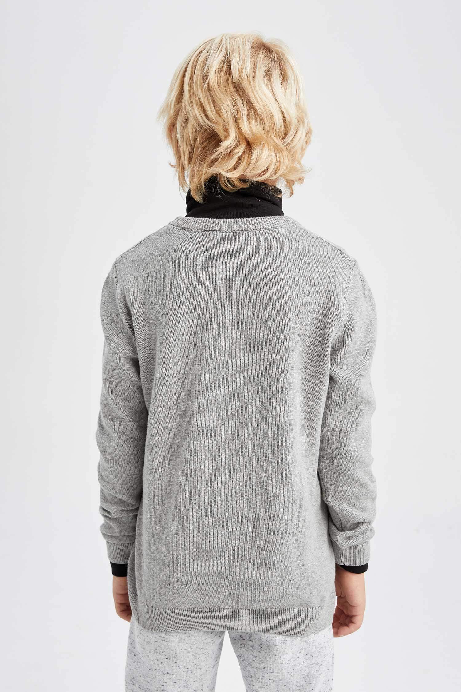 Ұлдарға слим пішімі Пулловер