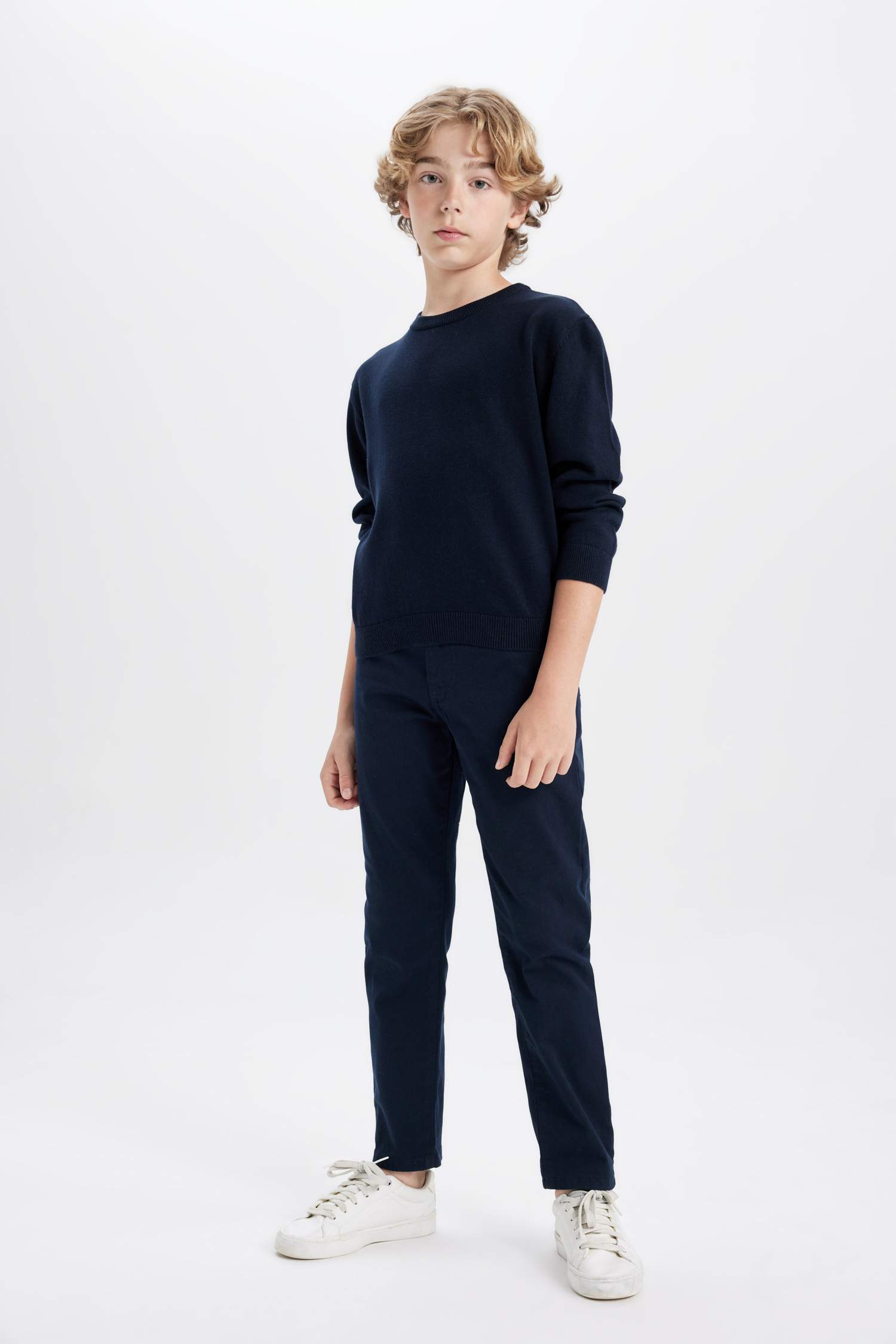 Свитер базовый с круглым вырезом для мальчиков, Школьная коллекция