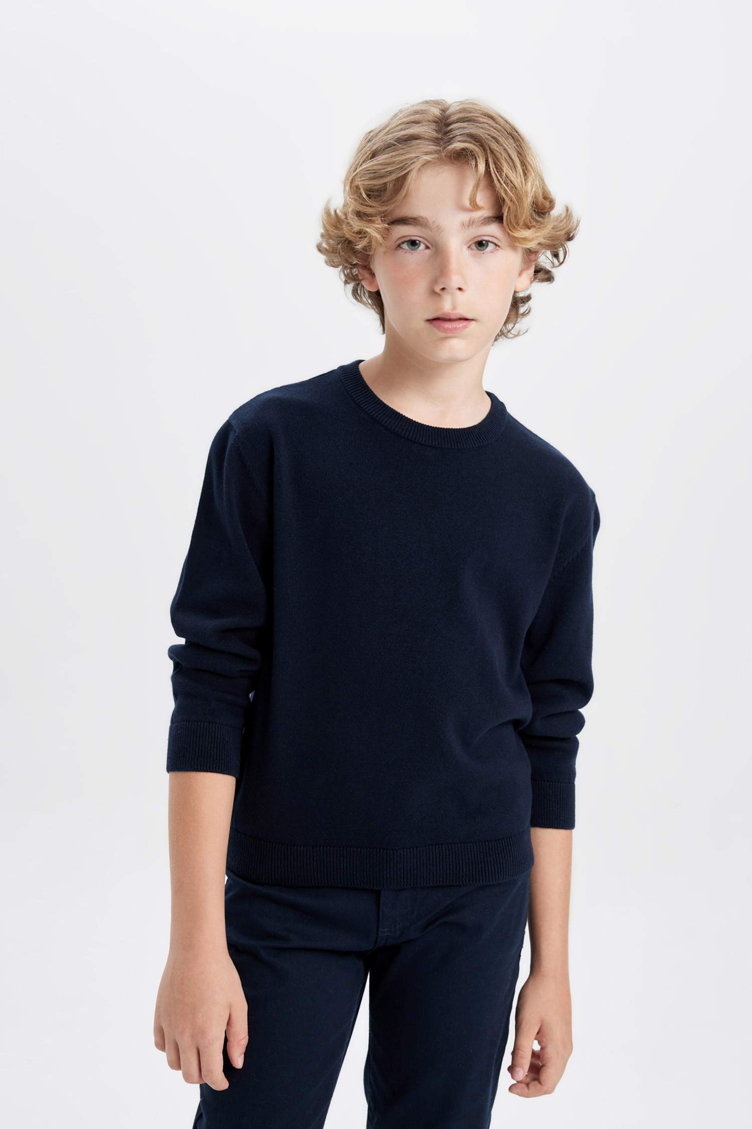 Свитер базовый с круглым вырезом для мальчиков, Школьная коллекция