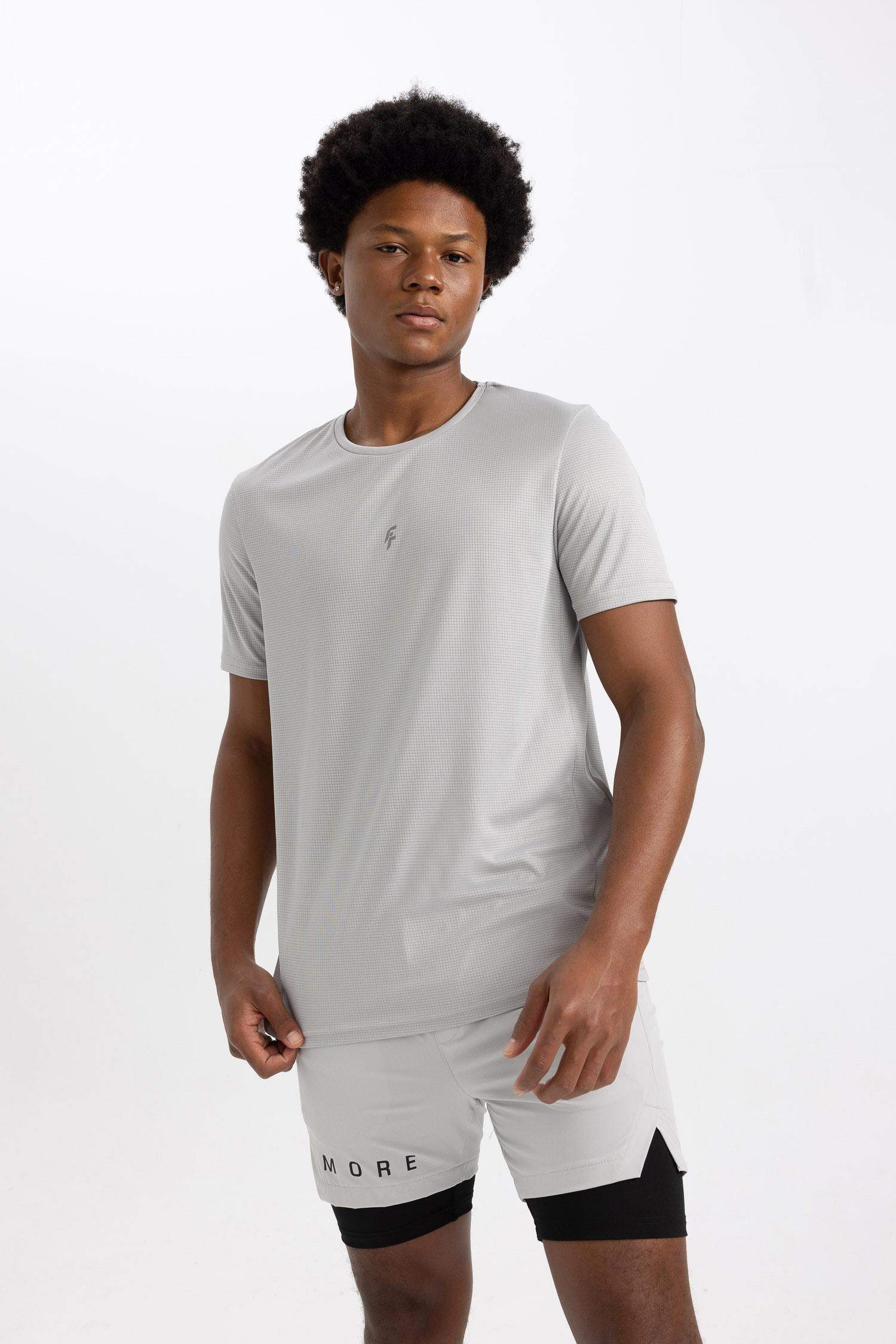 تي شيرت رياضي سليم فيت بياقة مستديرة من DeFactoFit