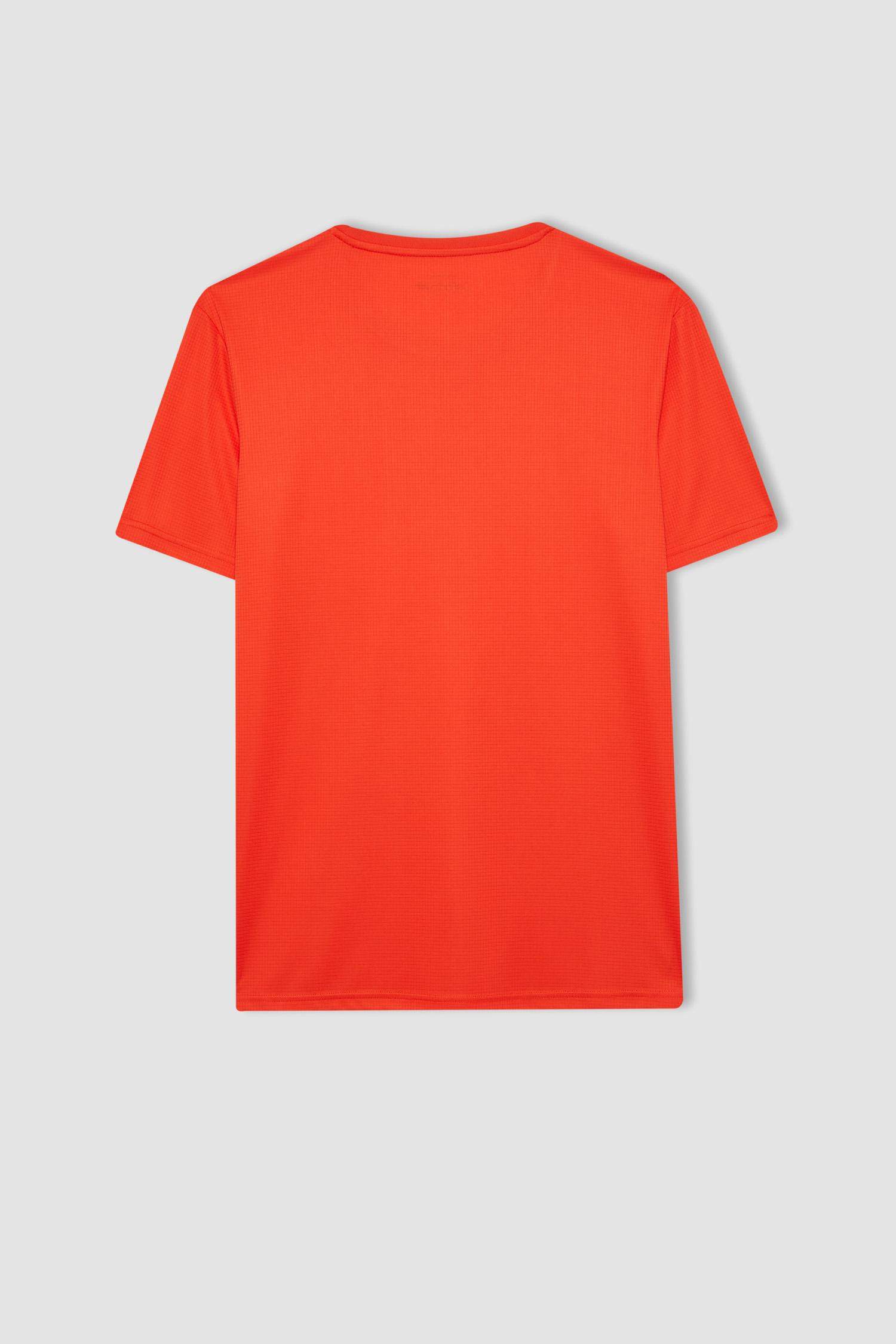 DeFactoFit Slim Fit Crew Neck Printed T-Shirt