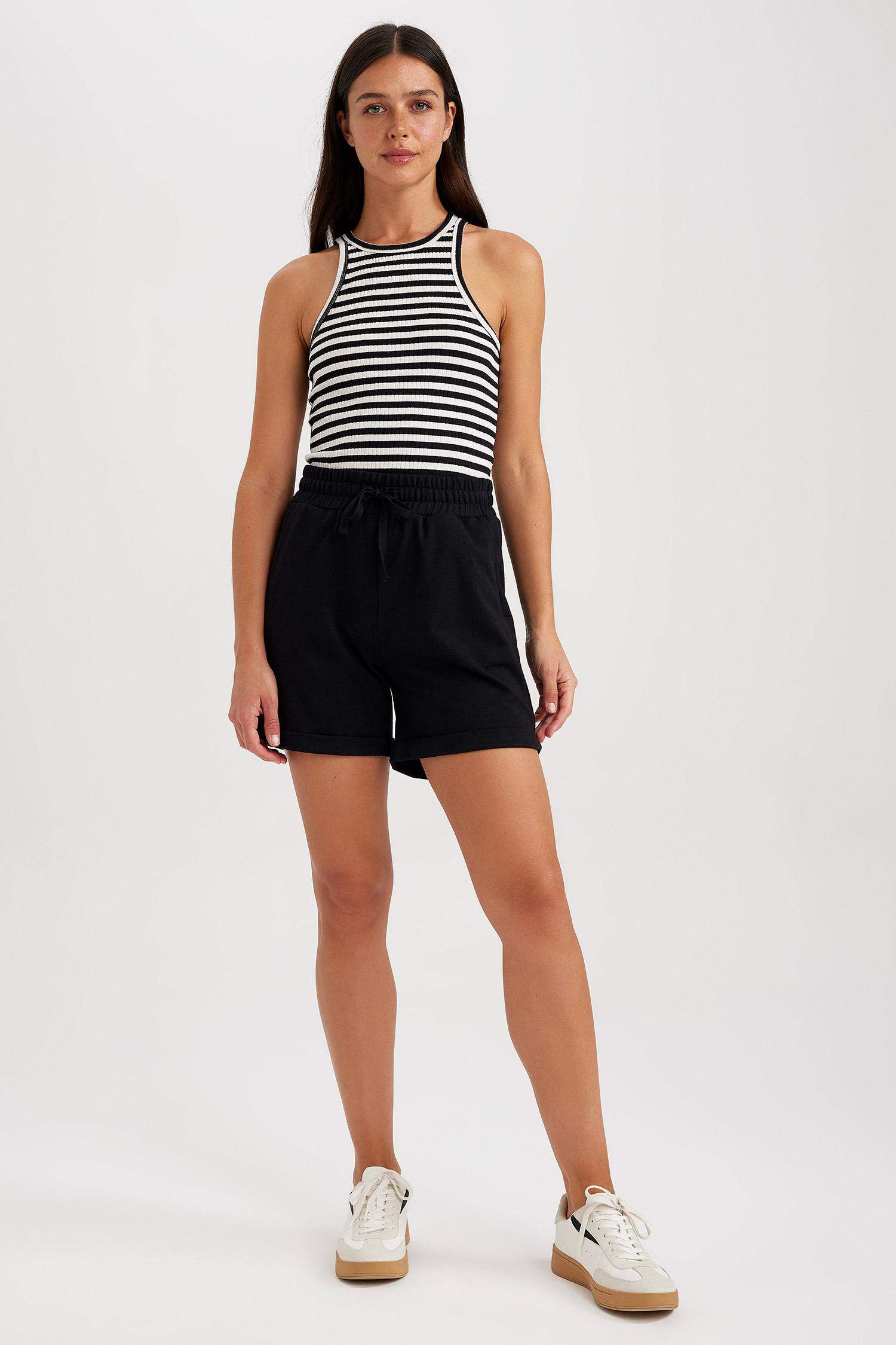 برمودا قطن قصة عادية