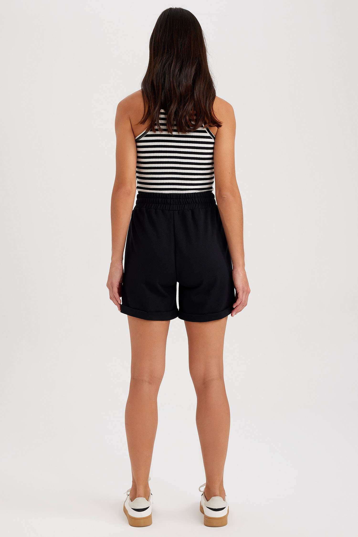 برمودا قطن قصة عادية