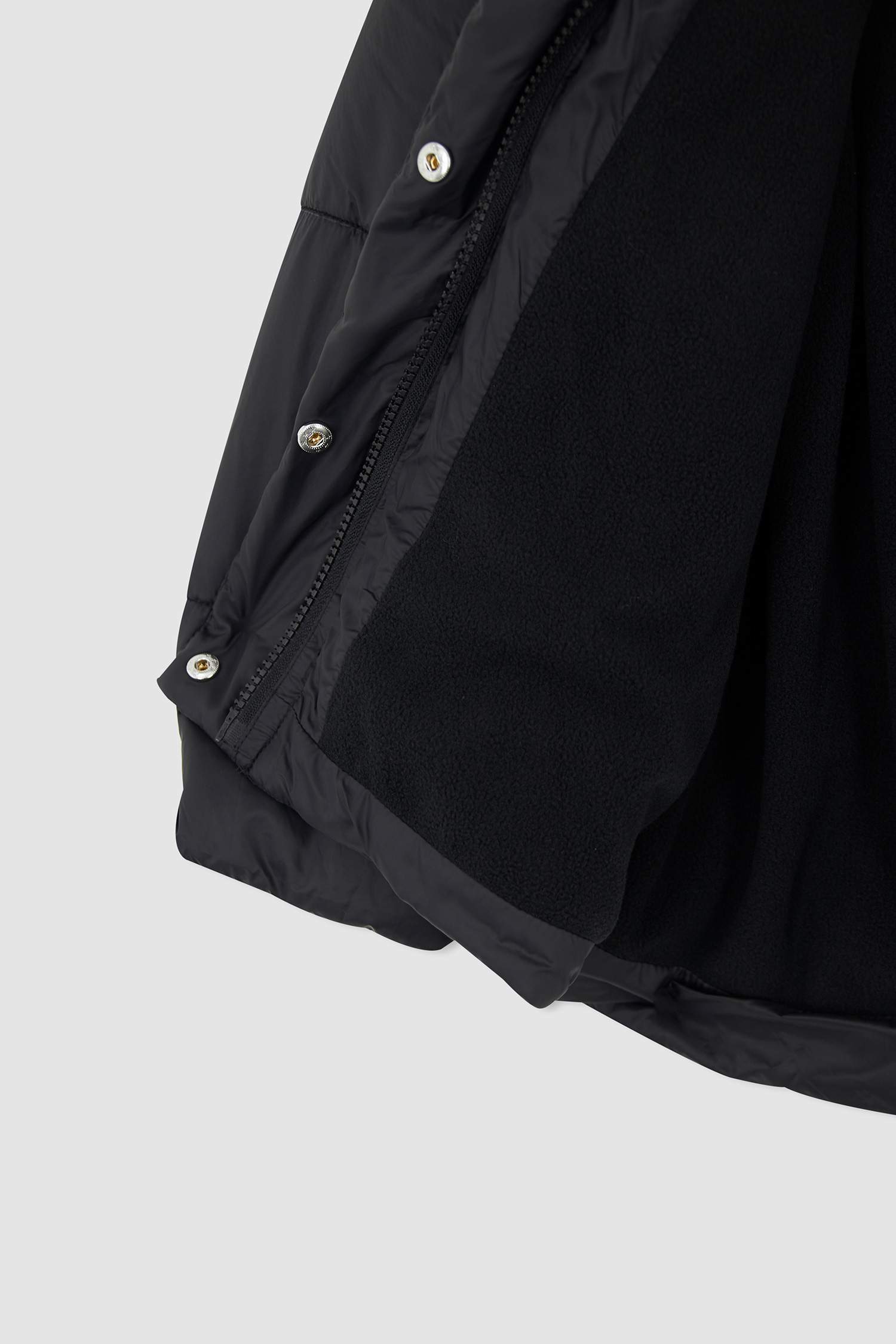 جاكيت بامب بناتي بكابيشون ببطانة صوفية