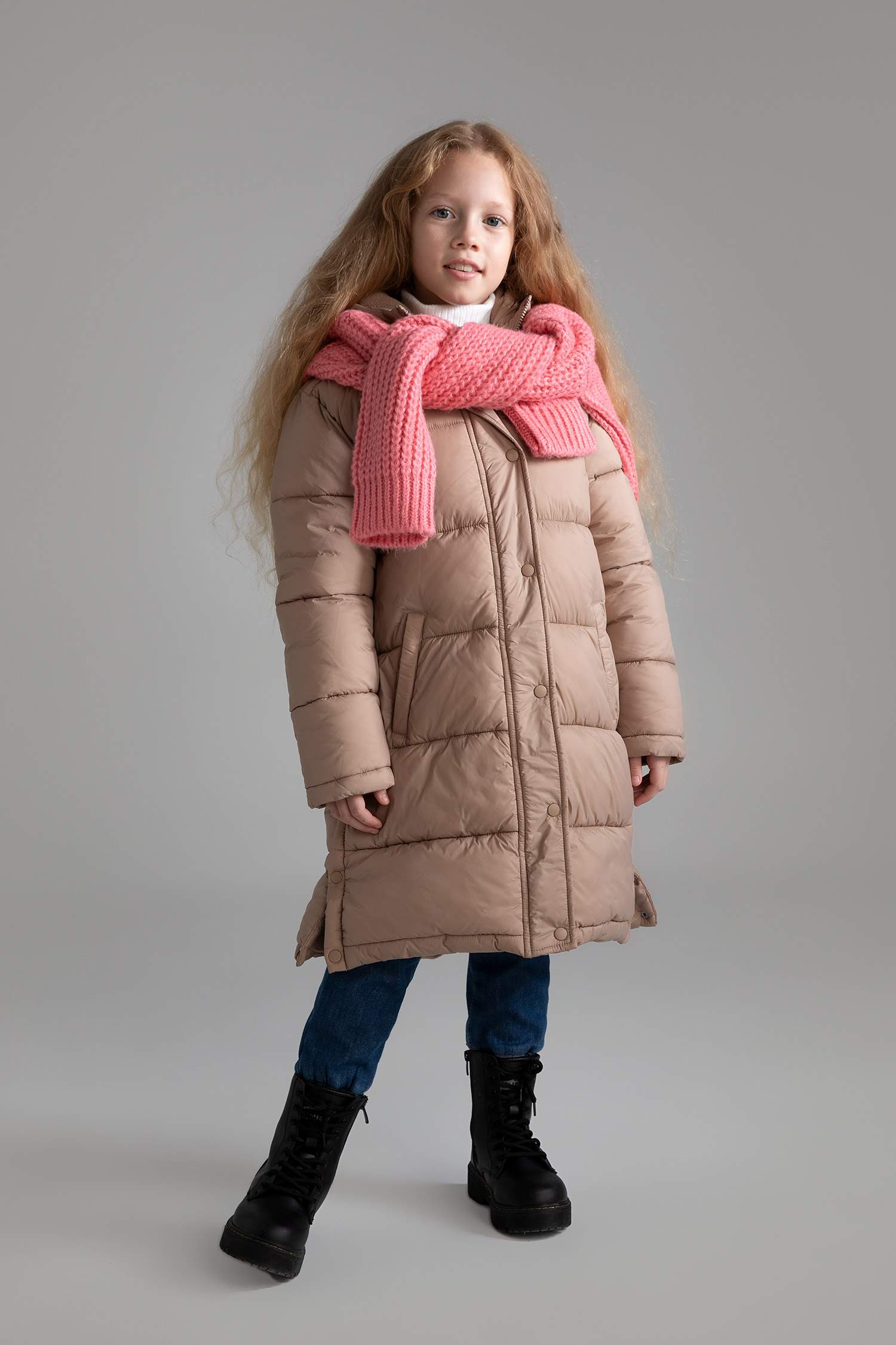 جاكيت بناتي بقصة عادية بغطاء للرأس مبطن بالصوف