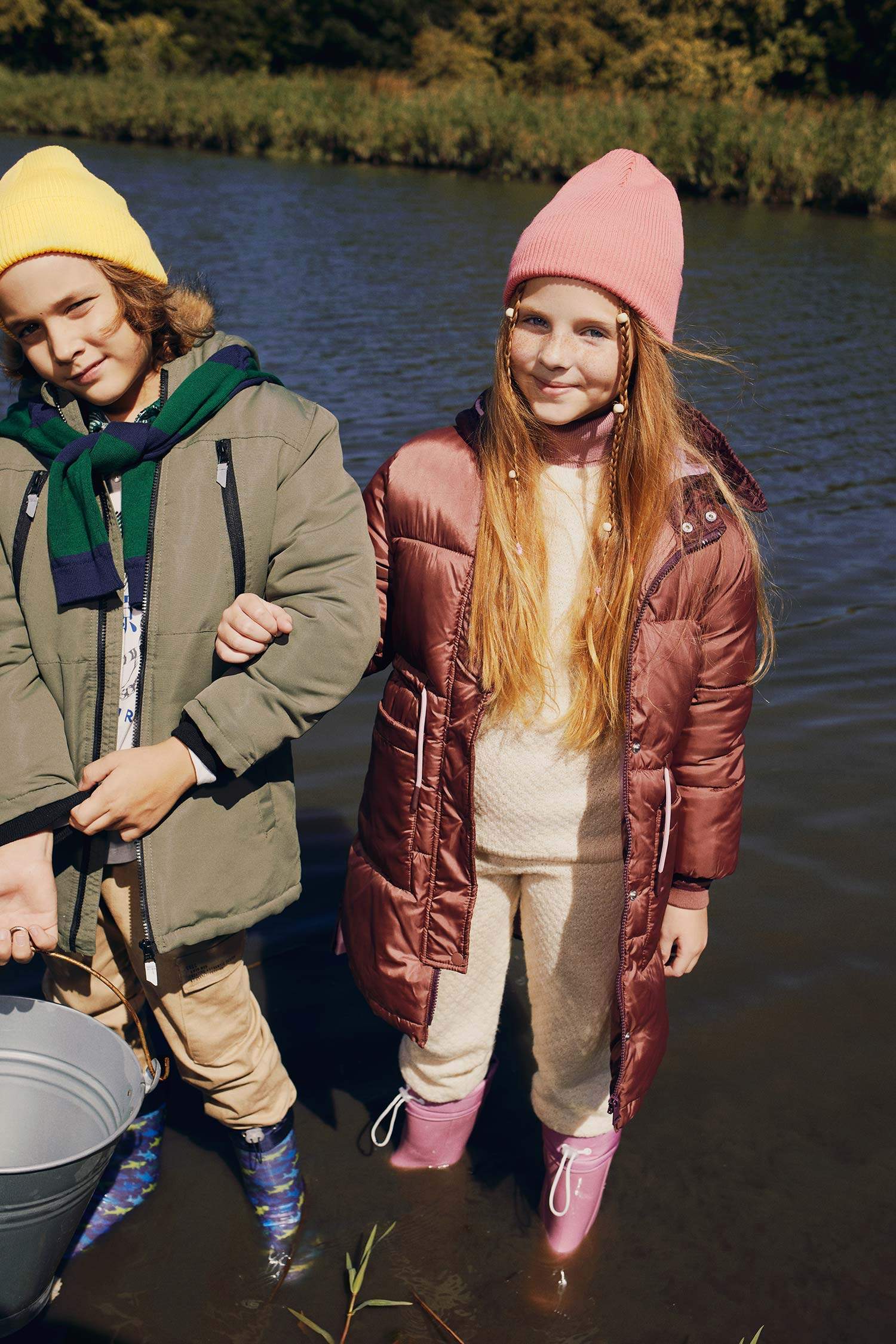 Длинная куртка с капюшоном для девочек