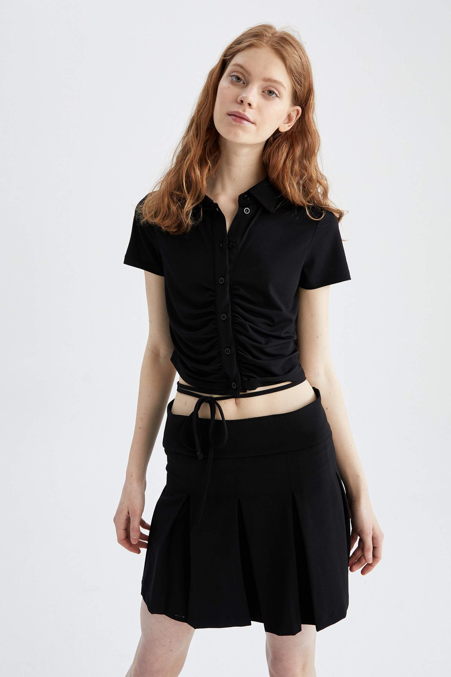 Slim Fit Short Sleeve Ruched Crop Shirt