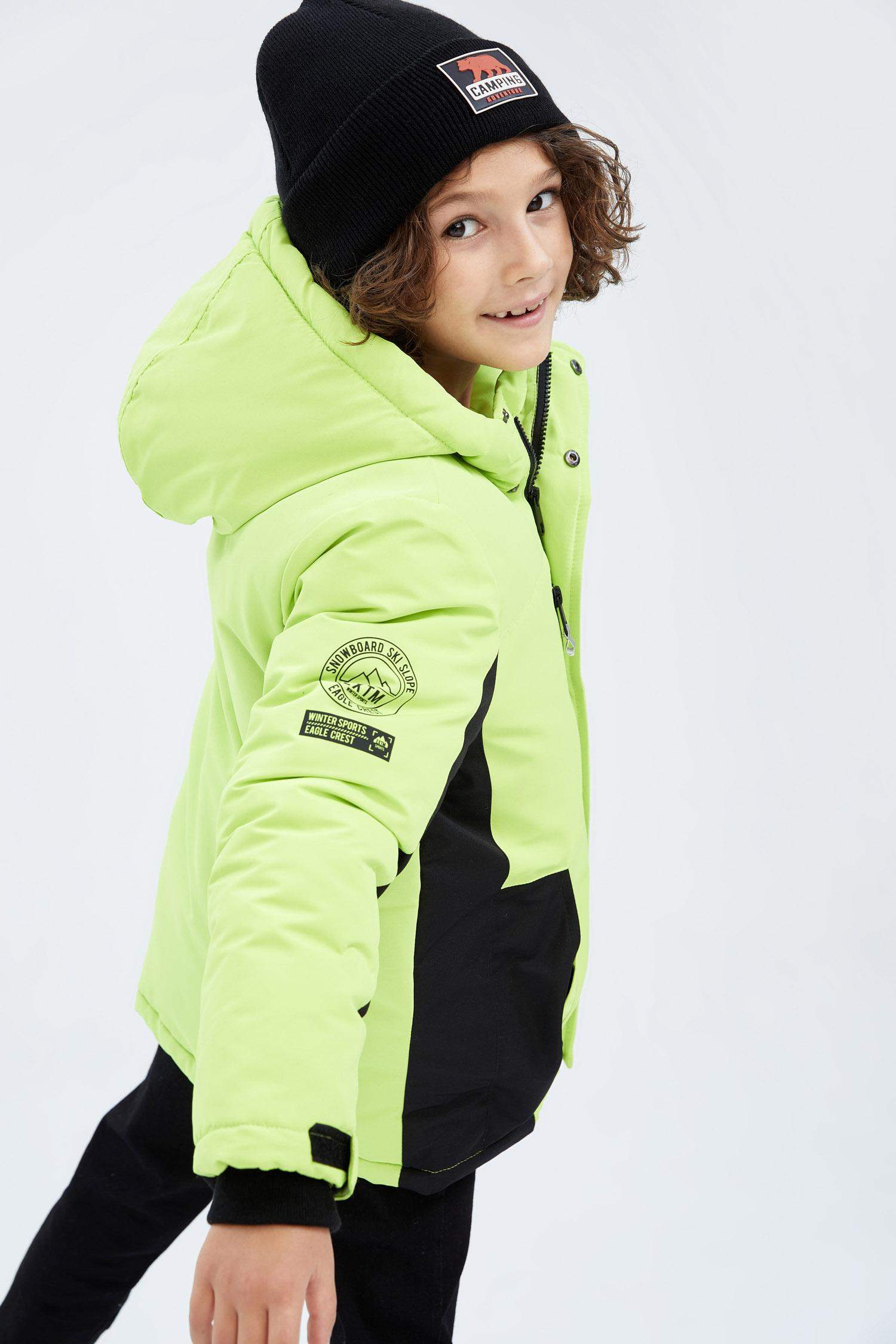 Куртка стандартного кроя с молнией для мальчиков