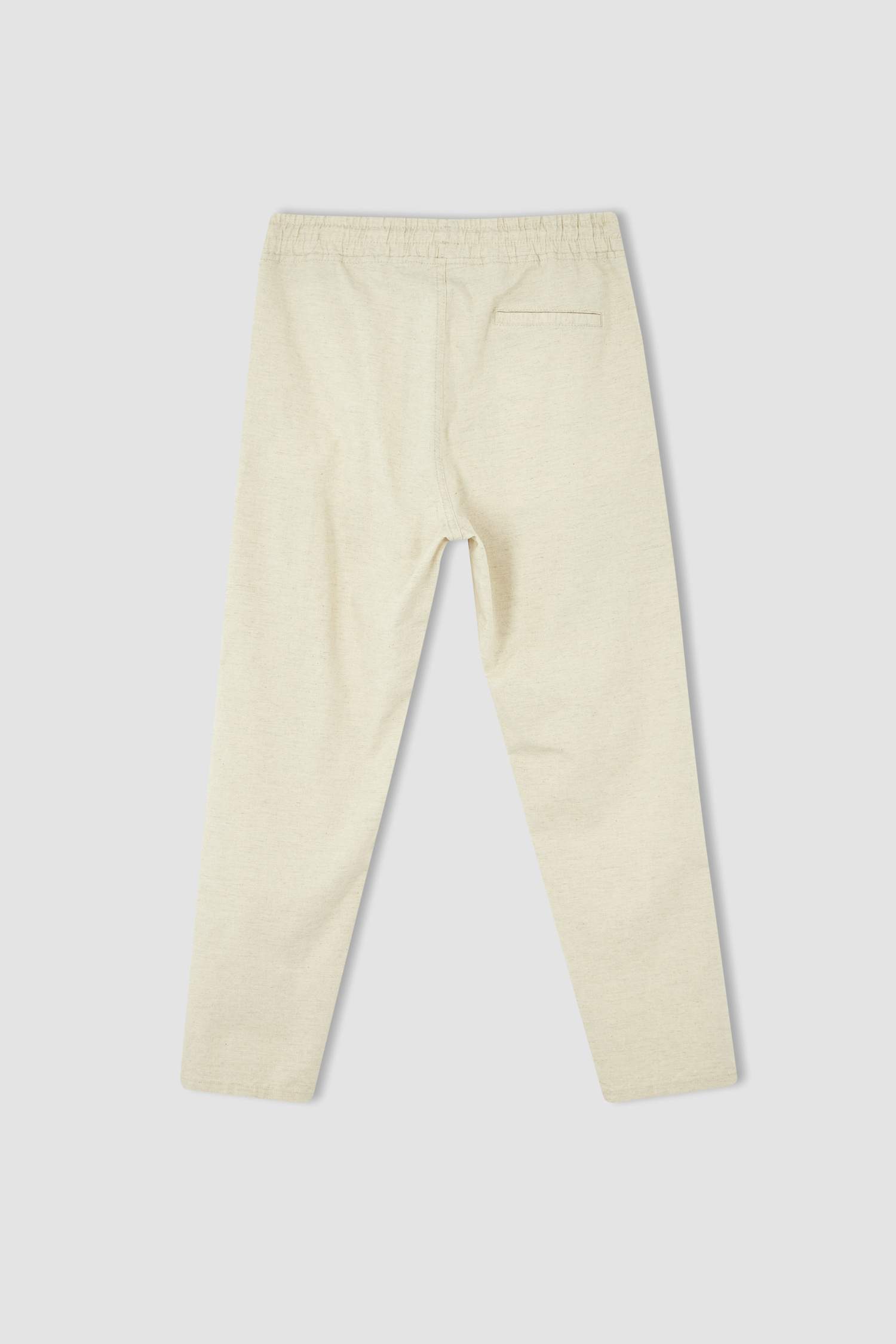 Pantalon chino court à jambe droite