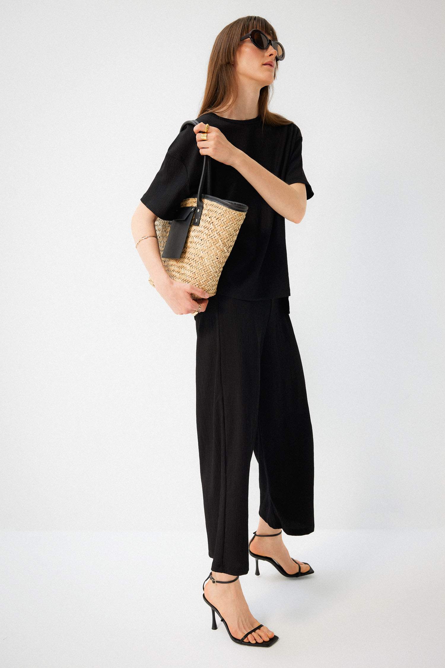 Regular Fit Wide Leg Trousers