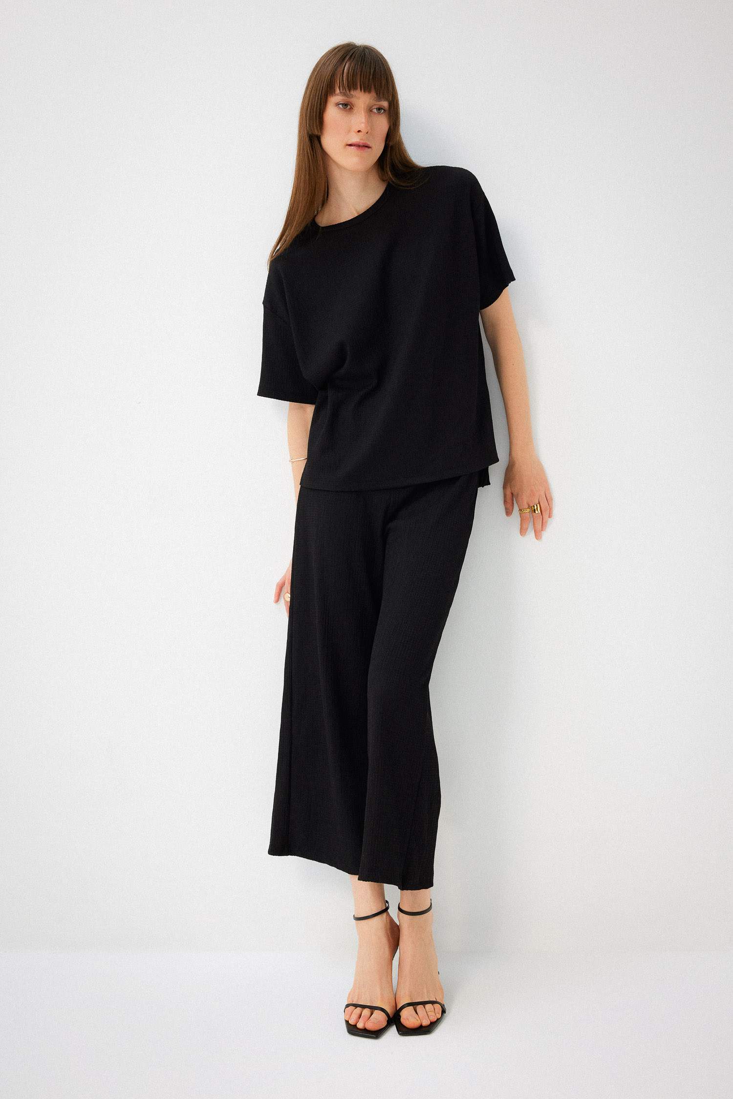 Regular Fit Wide Leg Trousers