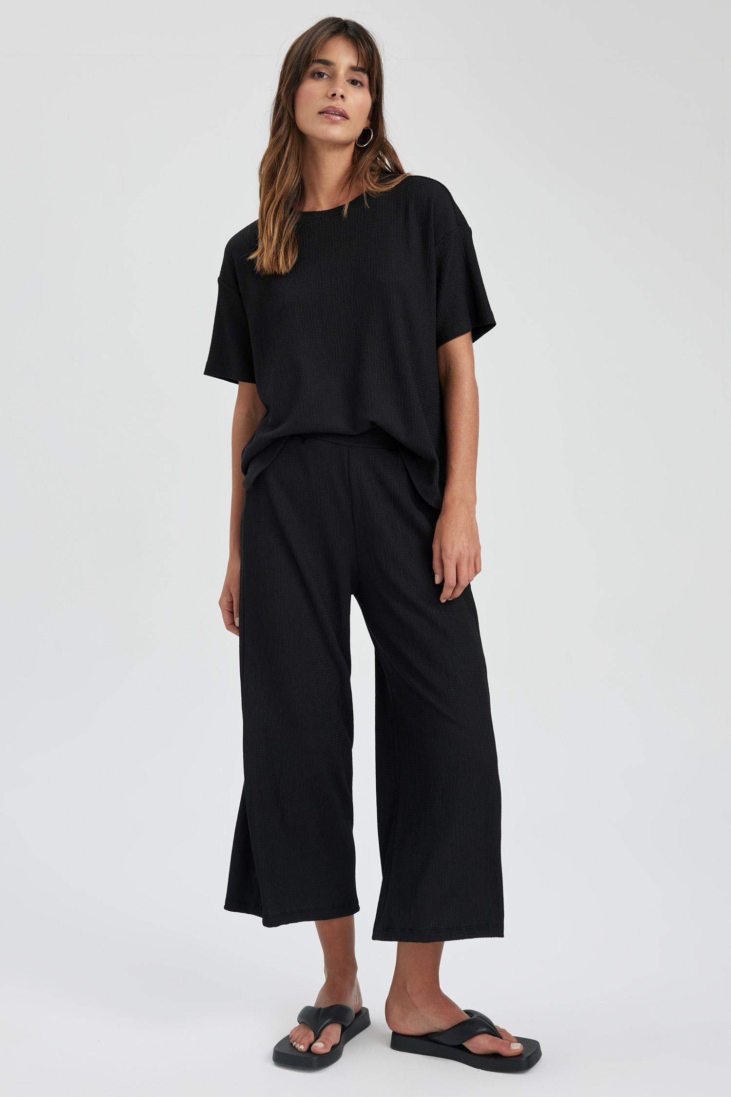 Regular Fit Wide Leg Trousers