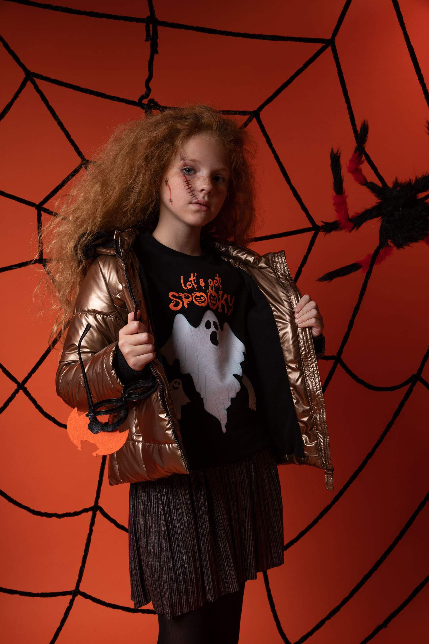 Қыздарға бас киімді жүннен жасалған астар Пальто