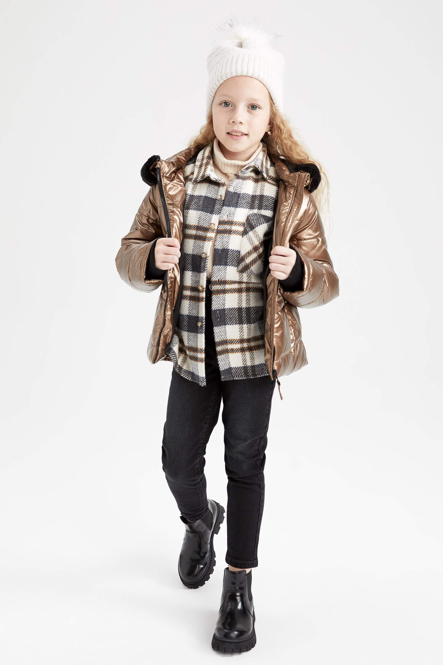 Қыздарға бас киімді жүннен жасалған астар Пальто