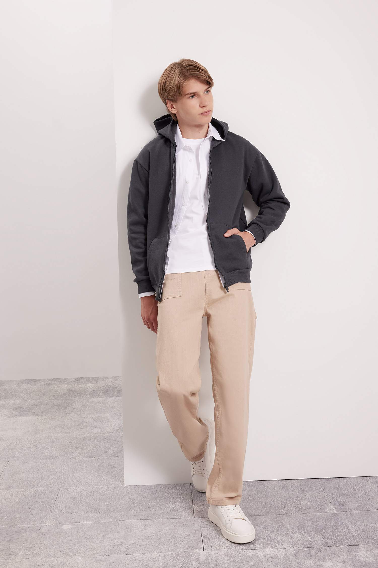 Erkek Çocuk Antrasit Basic Düz Kapüşonlu Fermuarlı Okul Hırkası