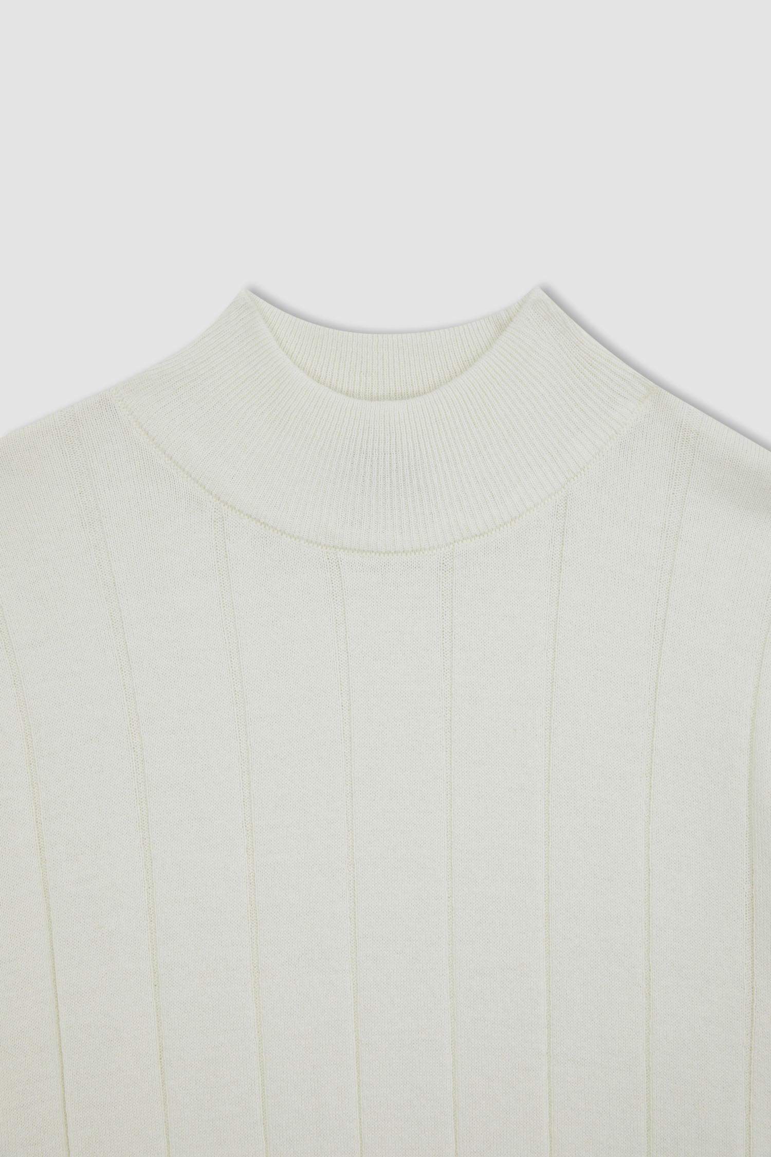 слим пішімі ұзартылған жаға трикотаж Пулловер