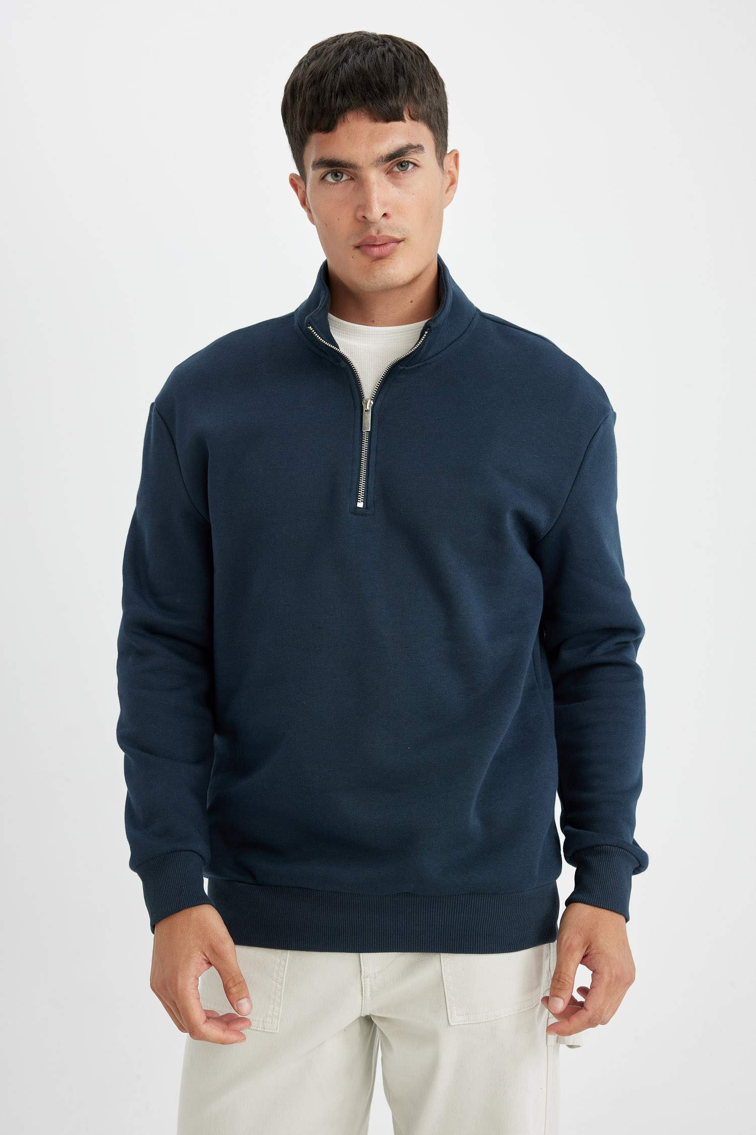 Comfort Regular Fit Rahat Kalıp Fermuarlı Dik Yaka Basic Düz Sweatshirt