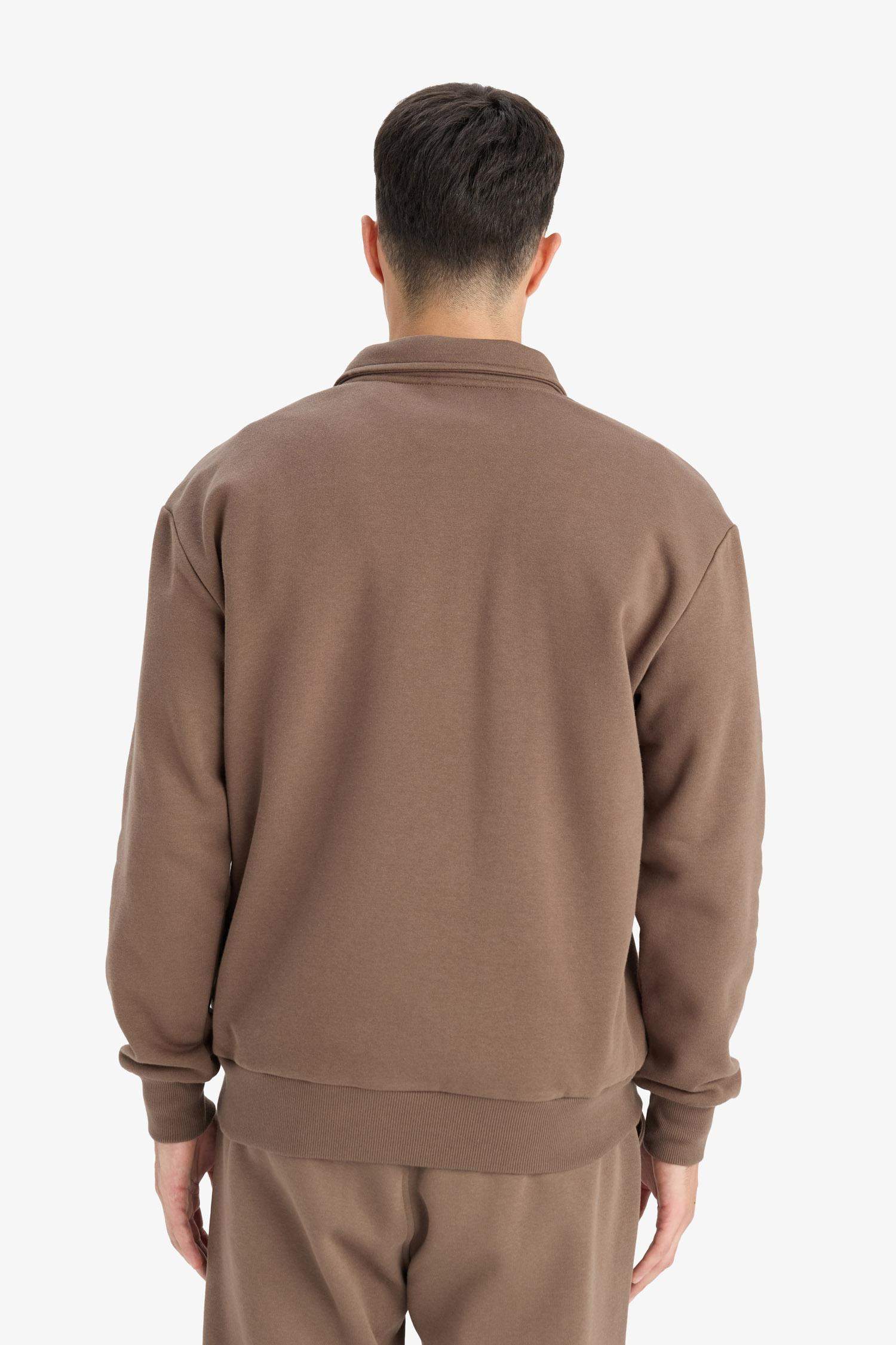 سويت شيرت بيزك سادة قصة عادية وبطانة ناعمة