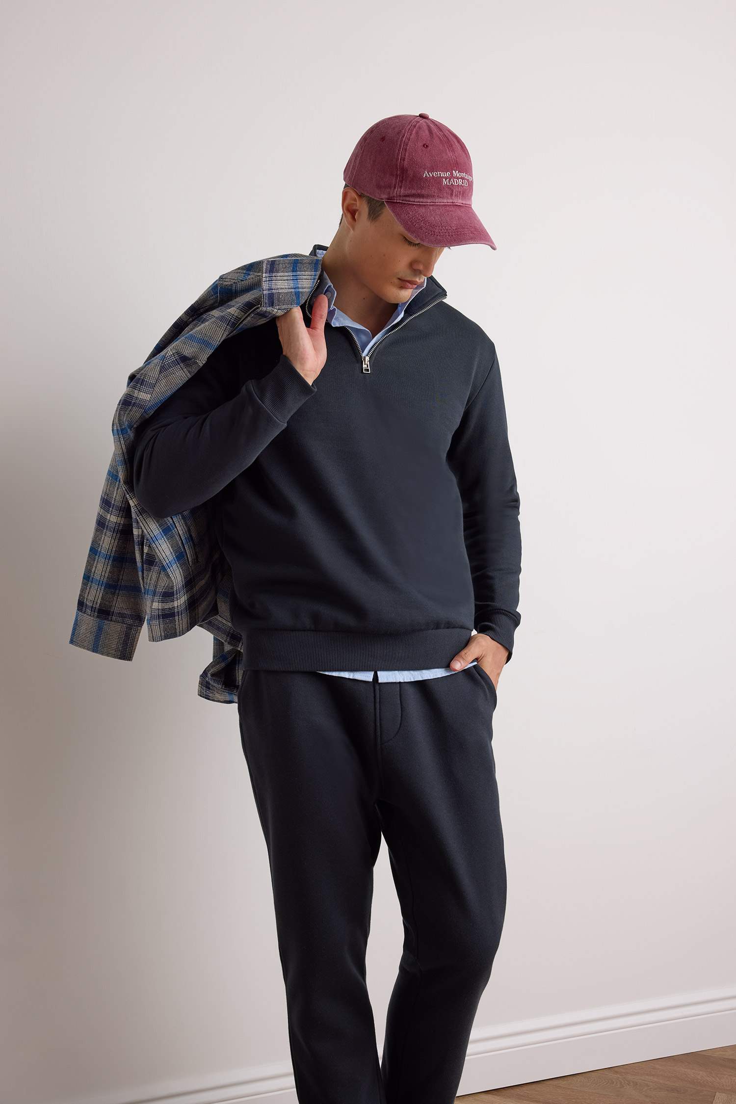 Regular Fit Dik Yaka Yarım Fermuarlı İçi Yumuşak Tüylü Basic Düz Sweatshirt