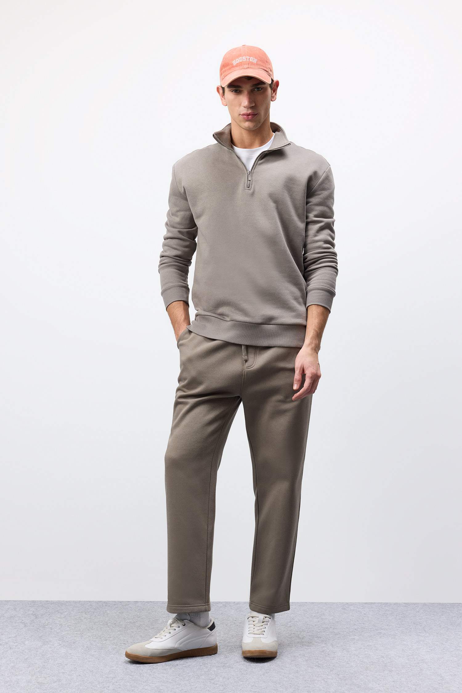 Comfort Regular Fit Rahat Kalıp Fermuarlı Dik Yaka Basic Düz Sweatshirt