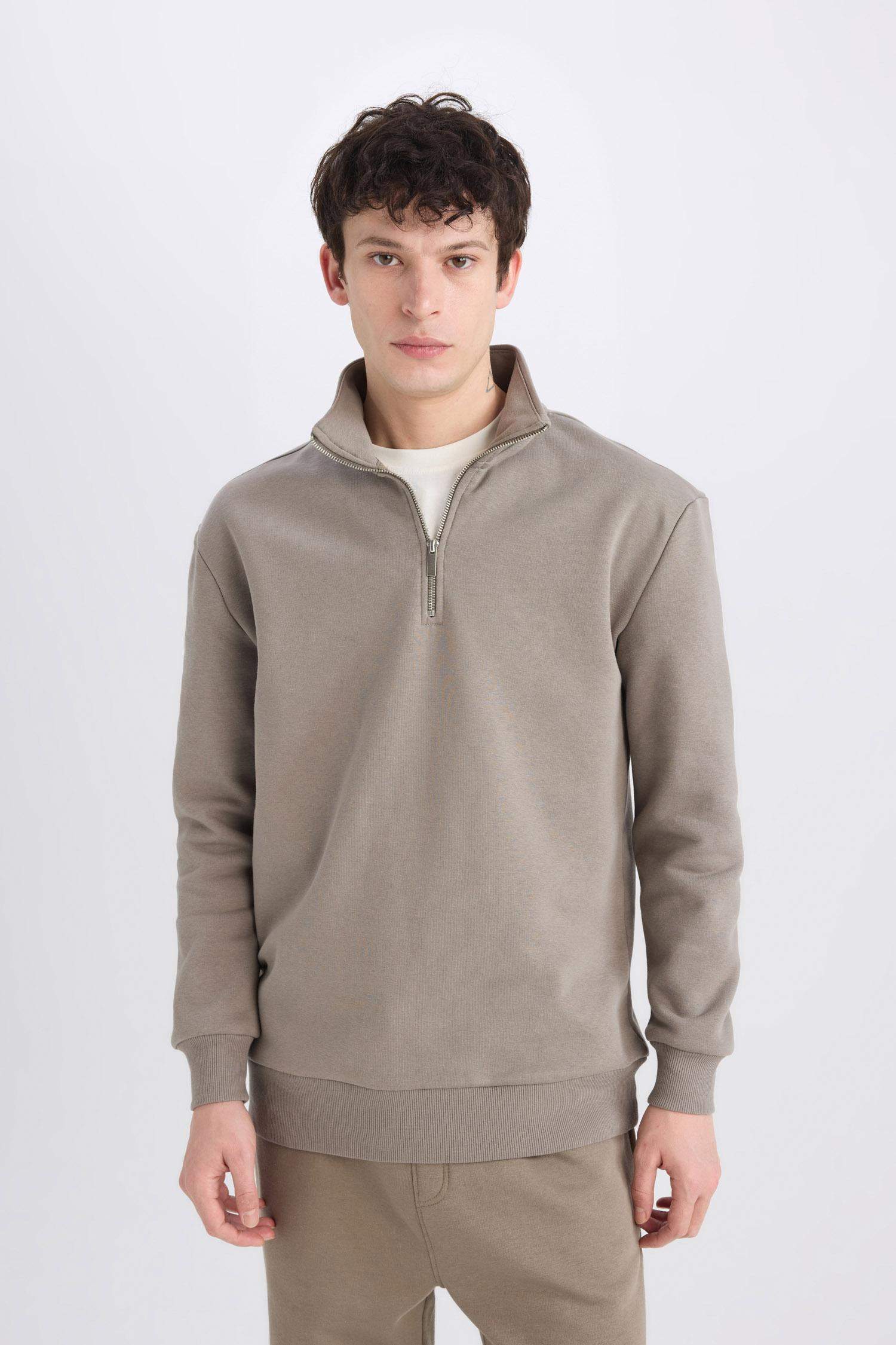 Comfort Regular Fit Rahat Kalıp Fermuarlı Dik Yaka Basic Düz Sweatshirt