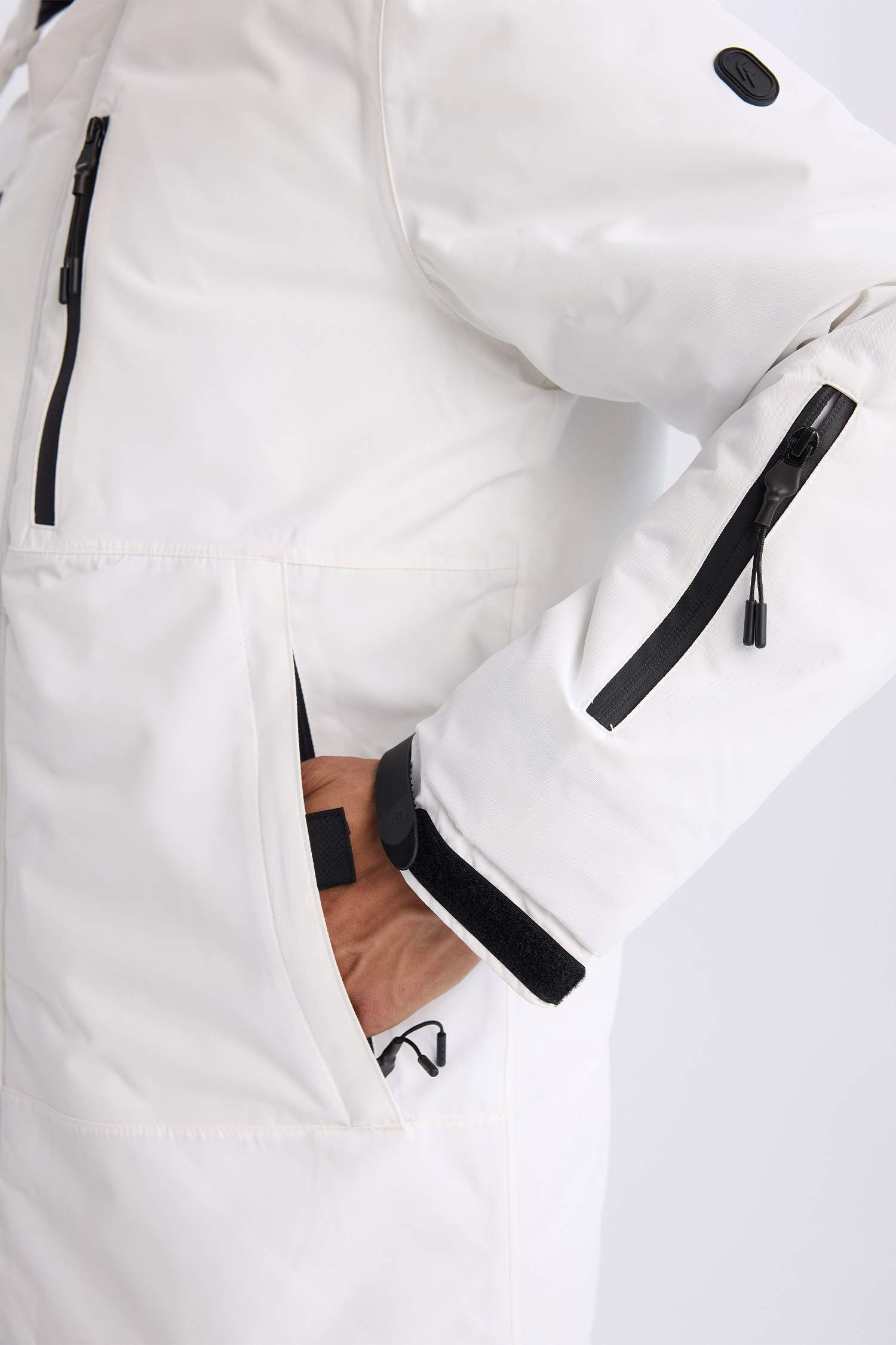 Su İtici Kapüşonlu Polar Astarlı Fermuarlı Cepli Kayak Montu