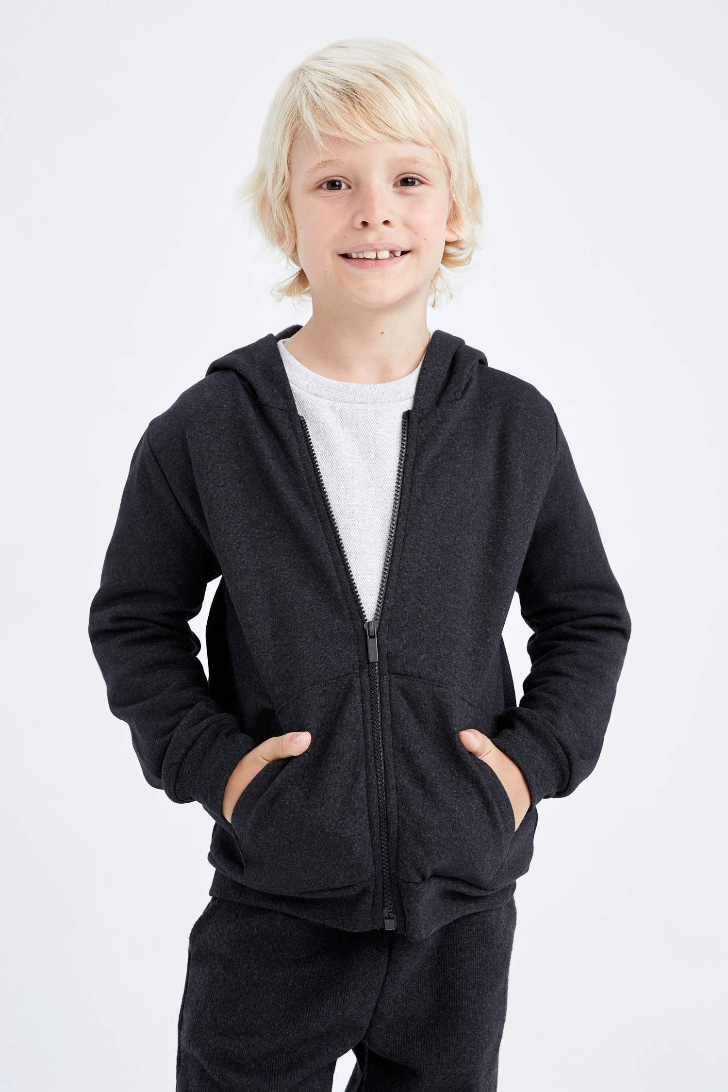 Ұлдарға бас киімді р.3*ші көтерулір Кардиган