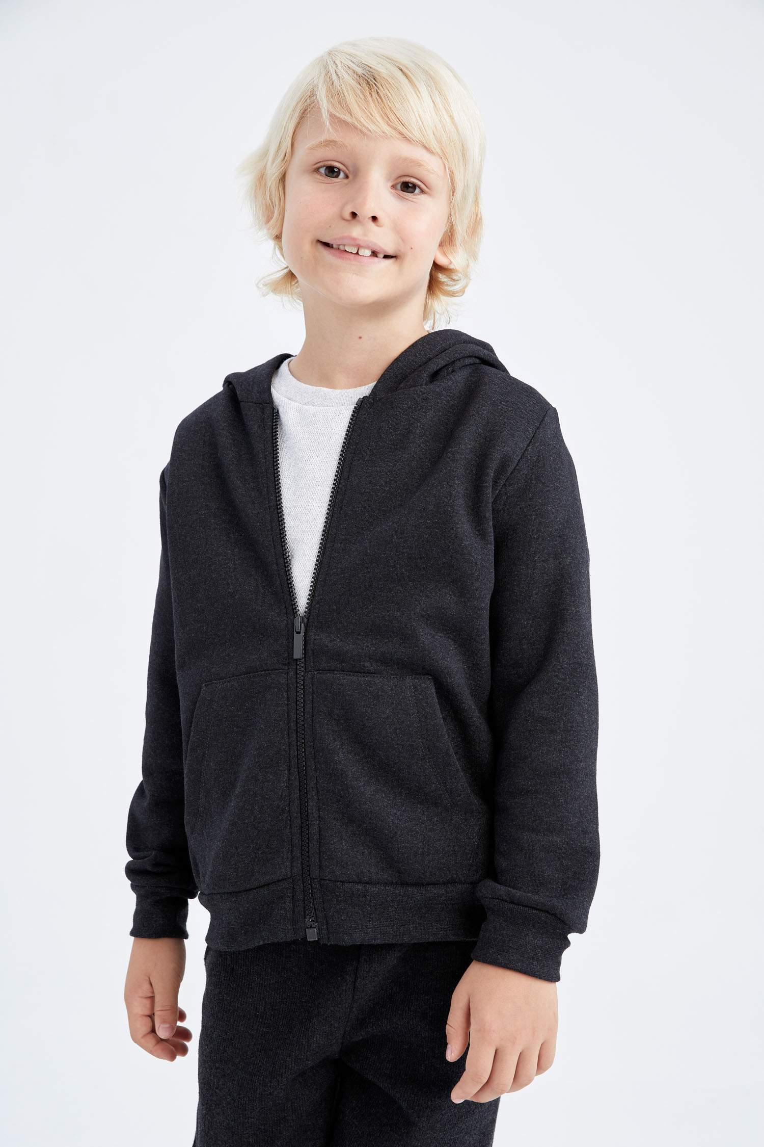 Ұлдарға бас киімді р.3*ші көтерулір Кардиган