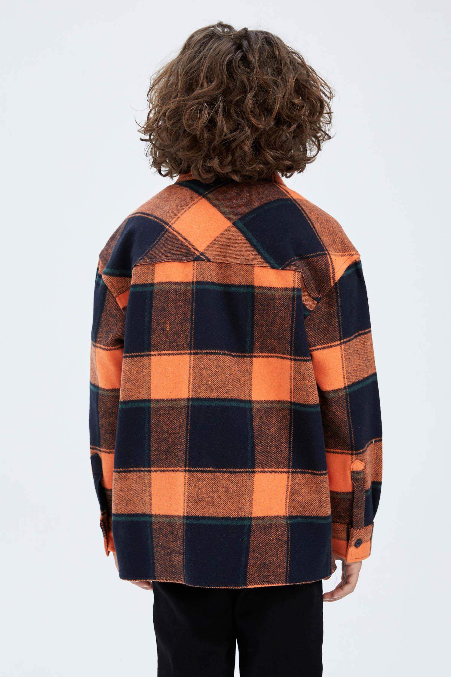 Рубашка оверсайз с воротником поло с длинным рукавом