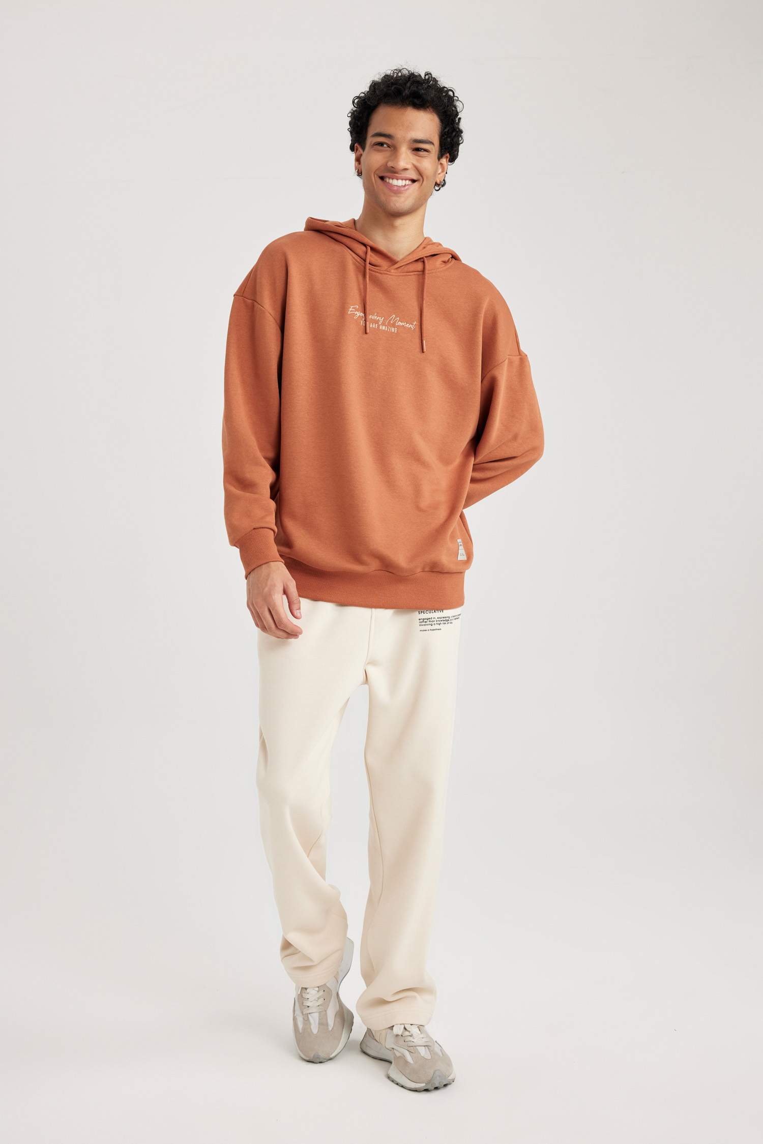 بنطلون سويت بانتس قصة عادية بجيب بسحاب