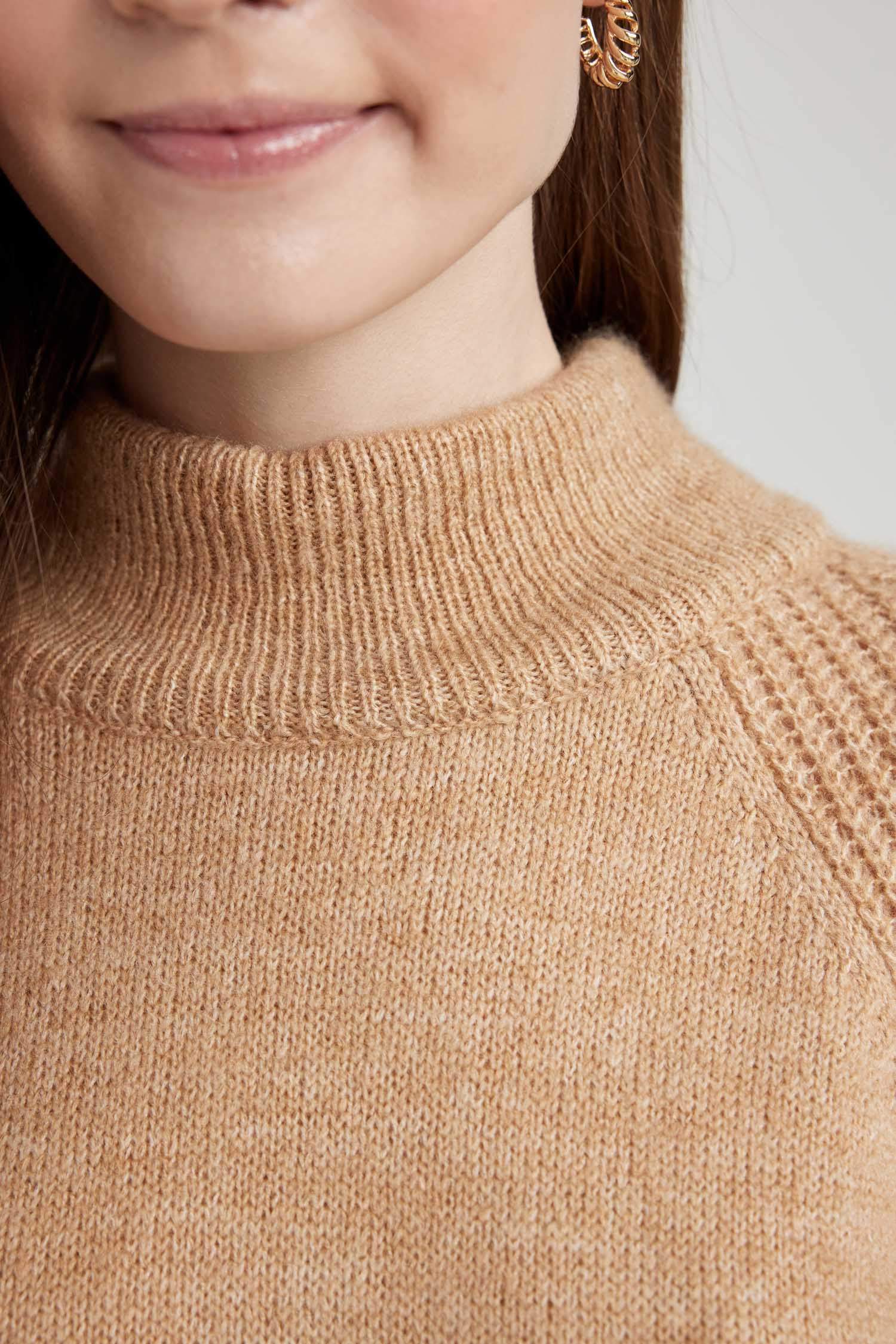 Туника с воротником стандартного кроя