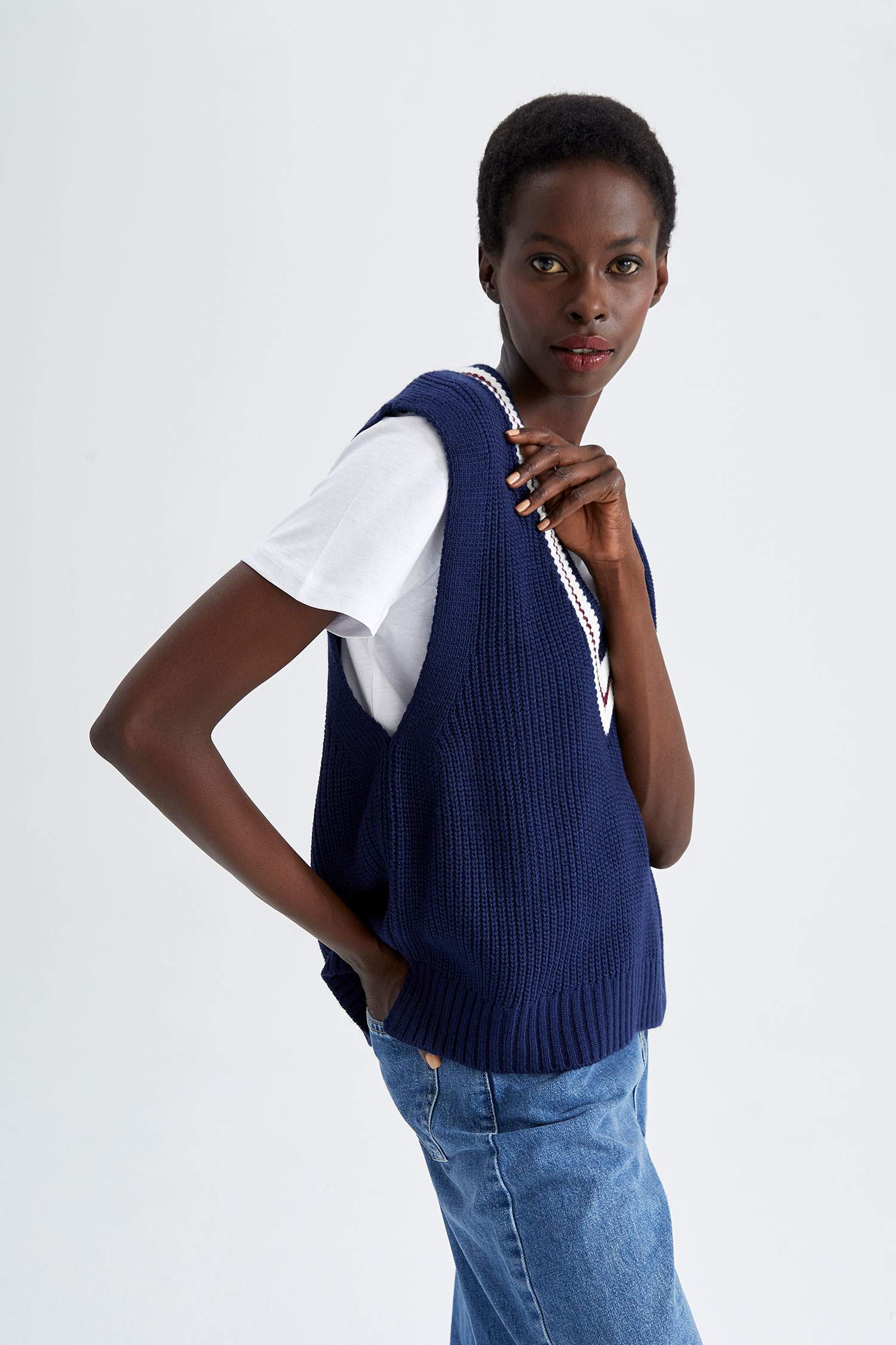 Жилет стандартного кроя Вязанная для женщин