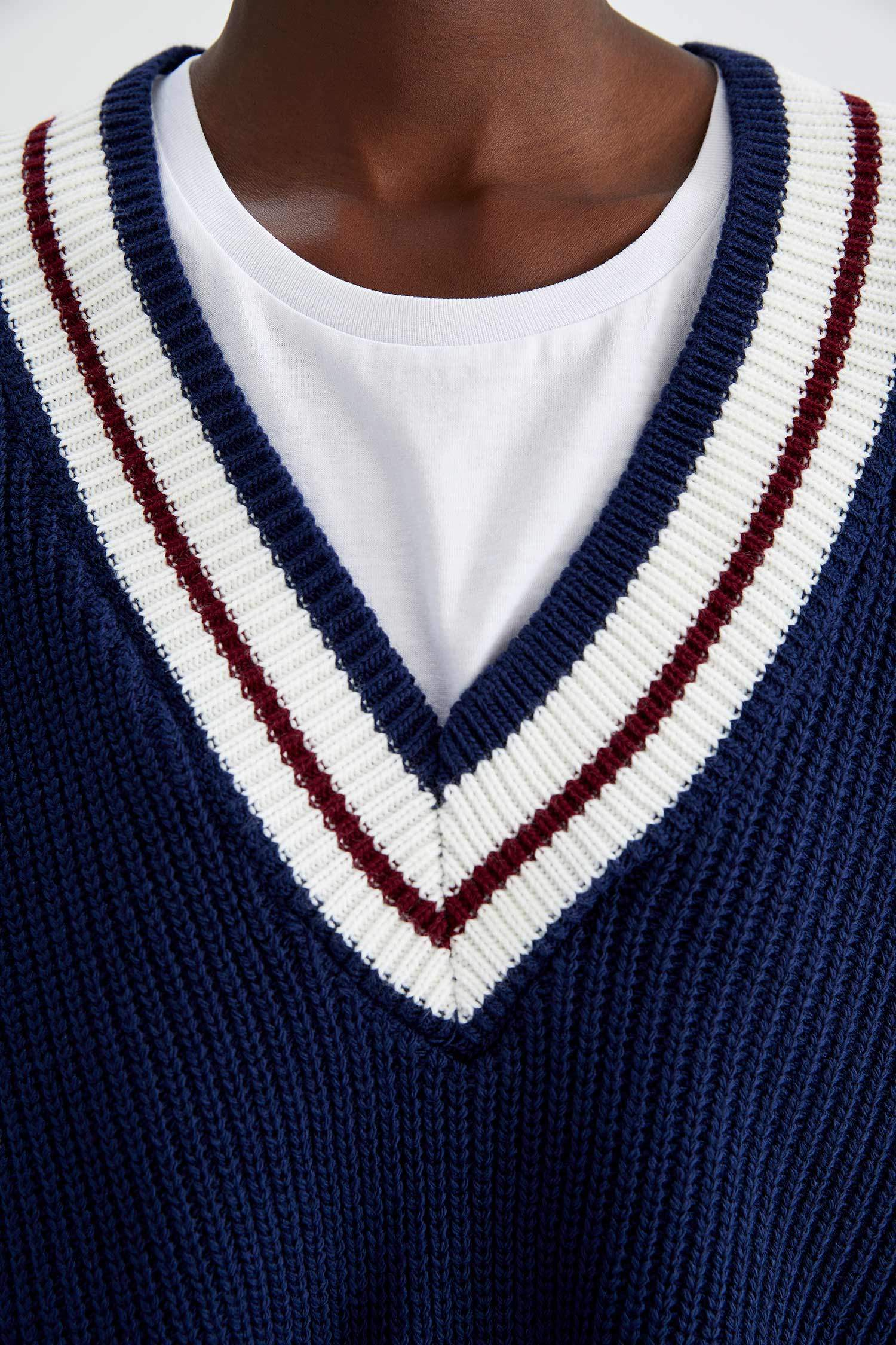 Жилет стандартного кроя Вязанная для женщин