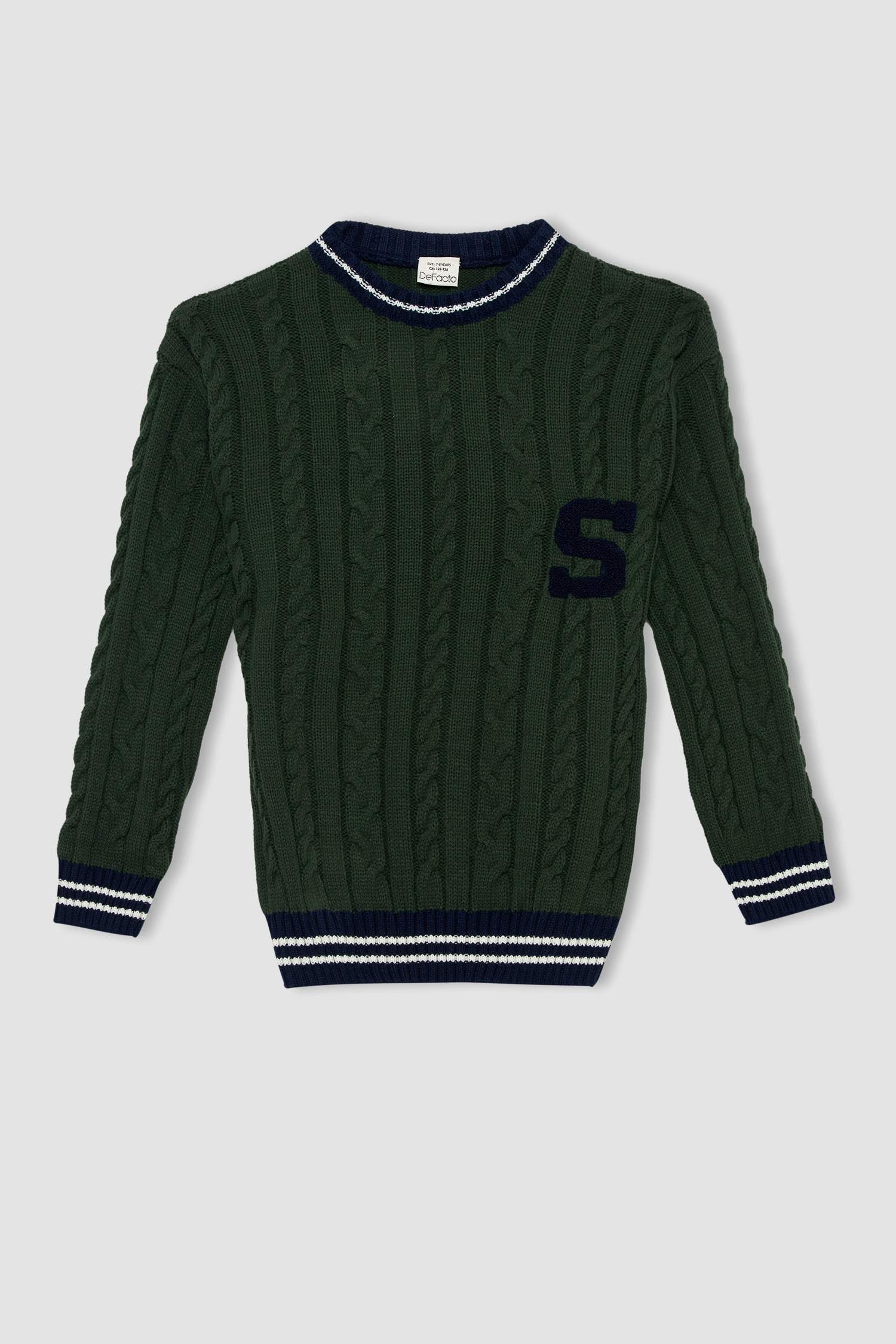 بلوفر تريكو اوفر سايز بياقة مستديرة