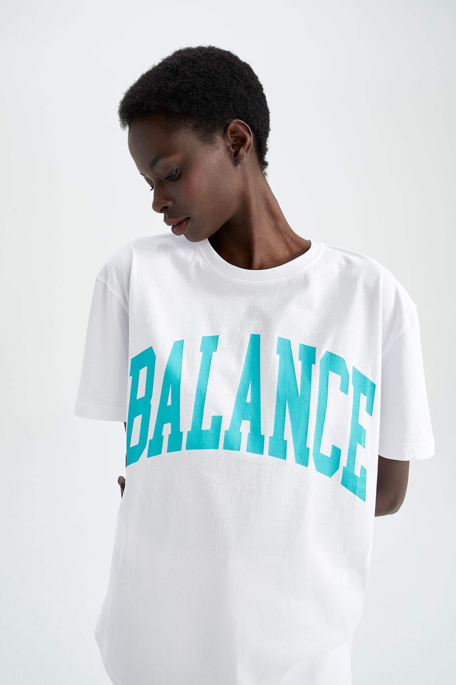 T-SHIRT EN COTON AIRism MANCHES COURTES pour Femme | UNIQLO CA