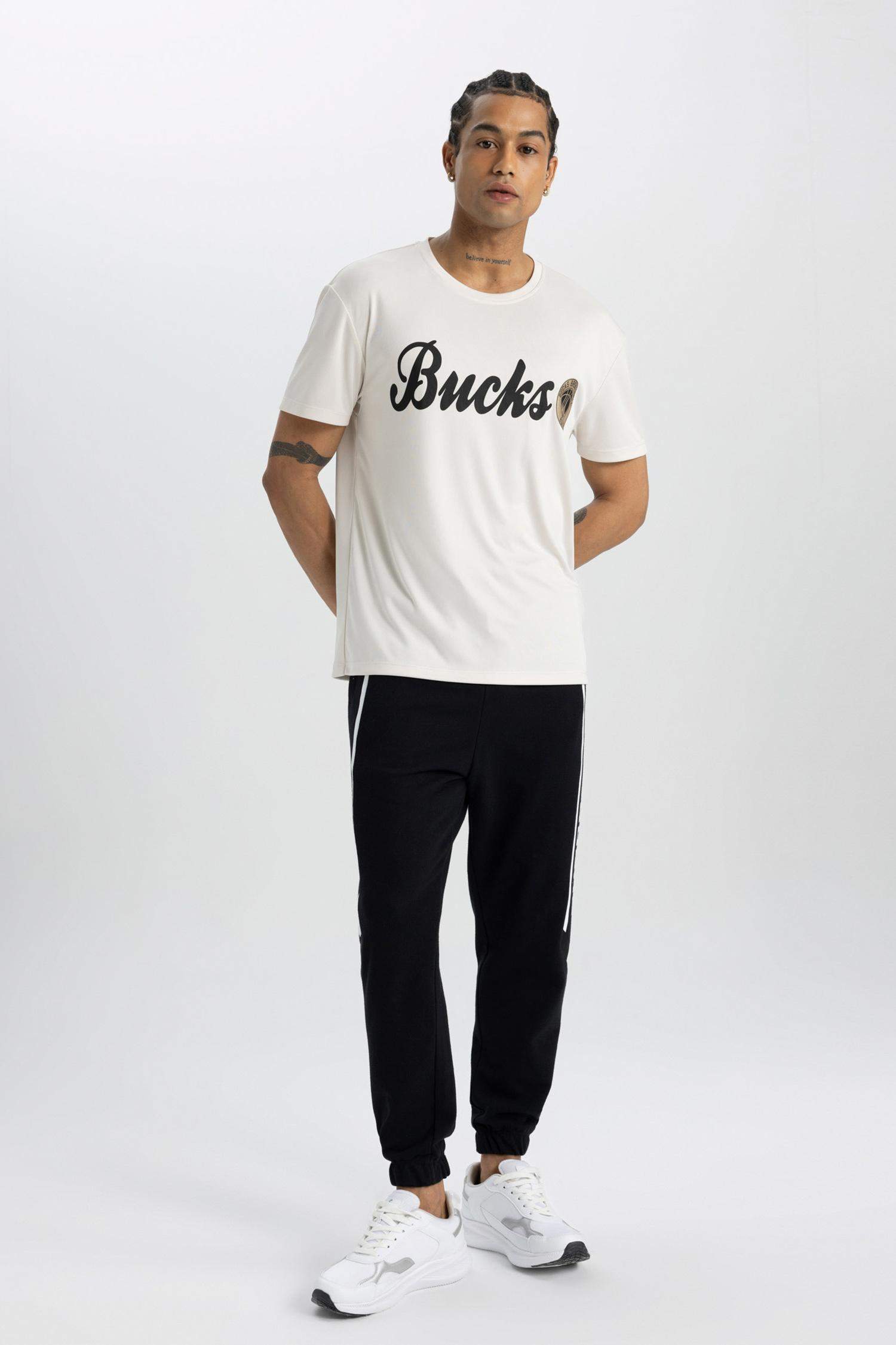 DeFactoFit NBA Milwaukee Bucks Crew Neck Heavy Fabric T-Shirt