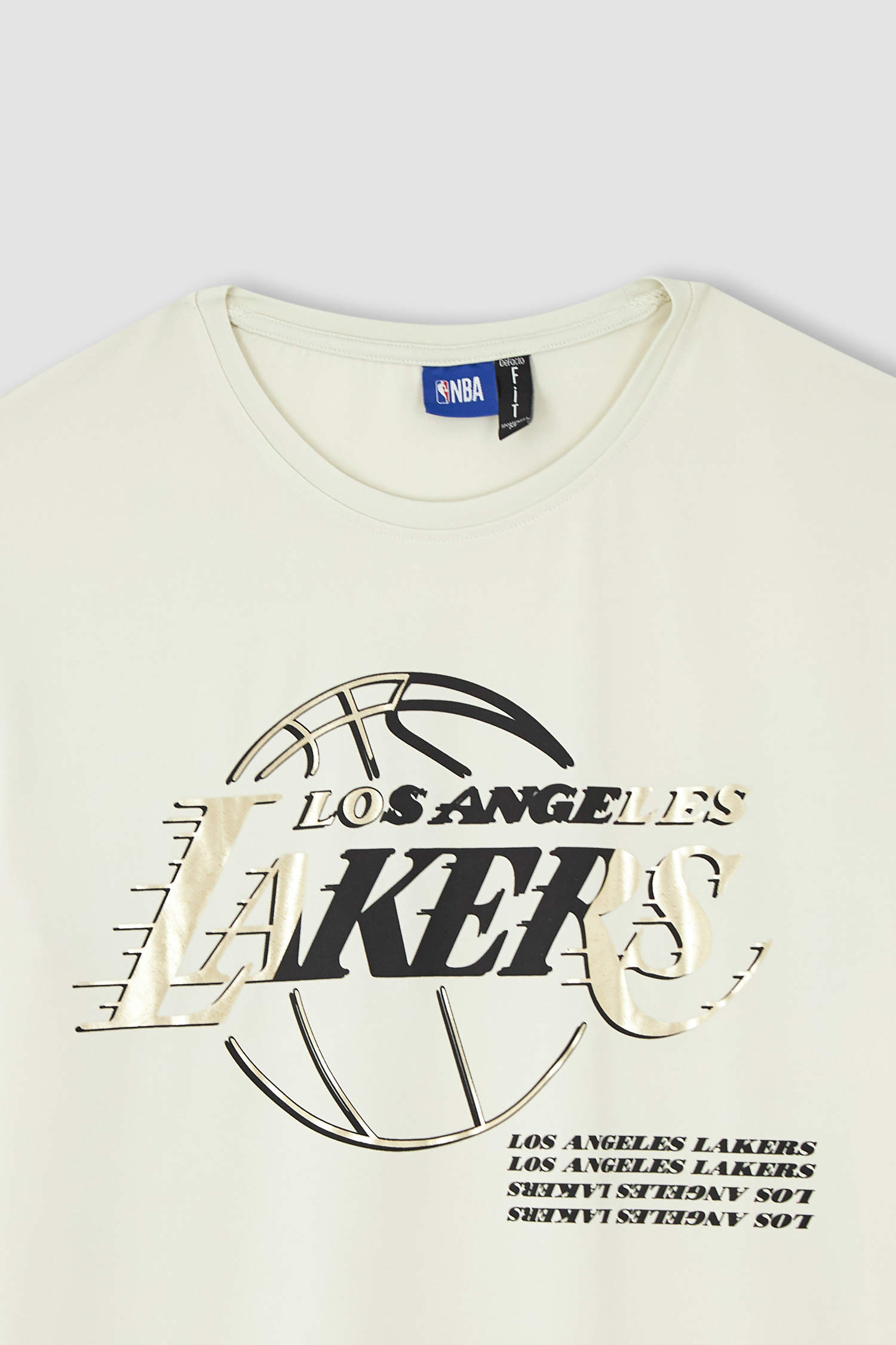 Defacto Fit NBA Los Angeles Lakers Regular Fit Tişört. 7