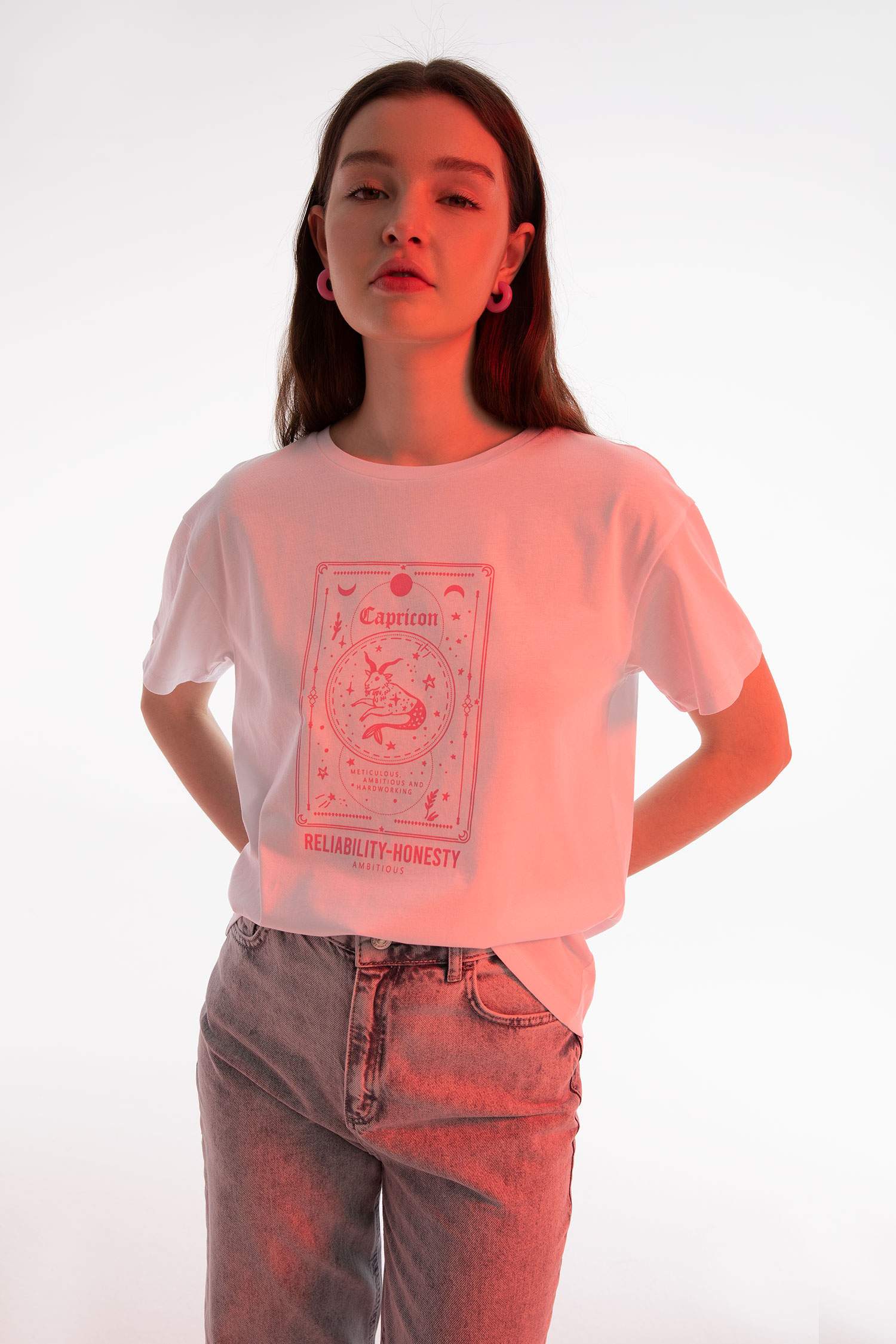 Regular Fit Crew Neck Capricorn Printed Short Sleeve T-Shirt