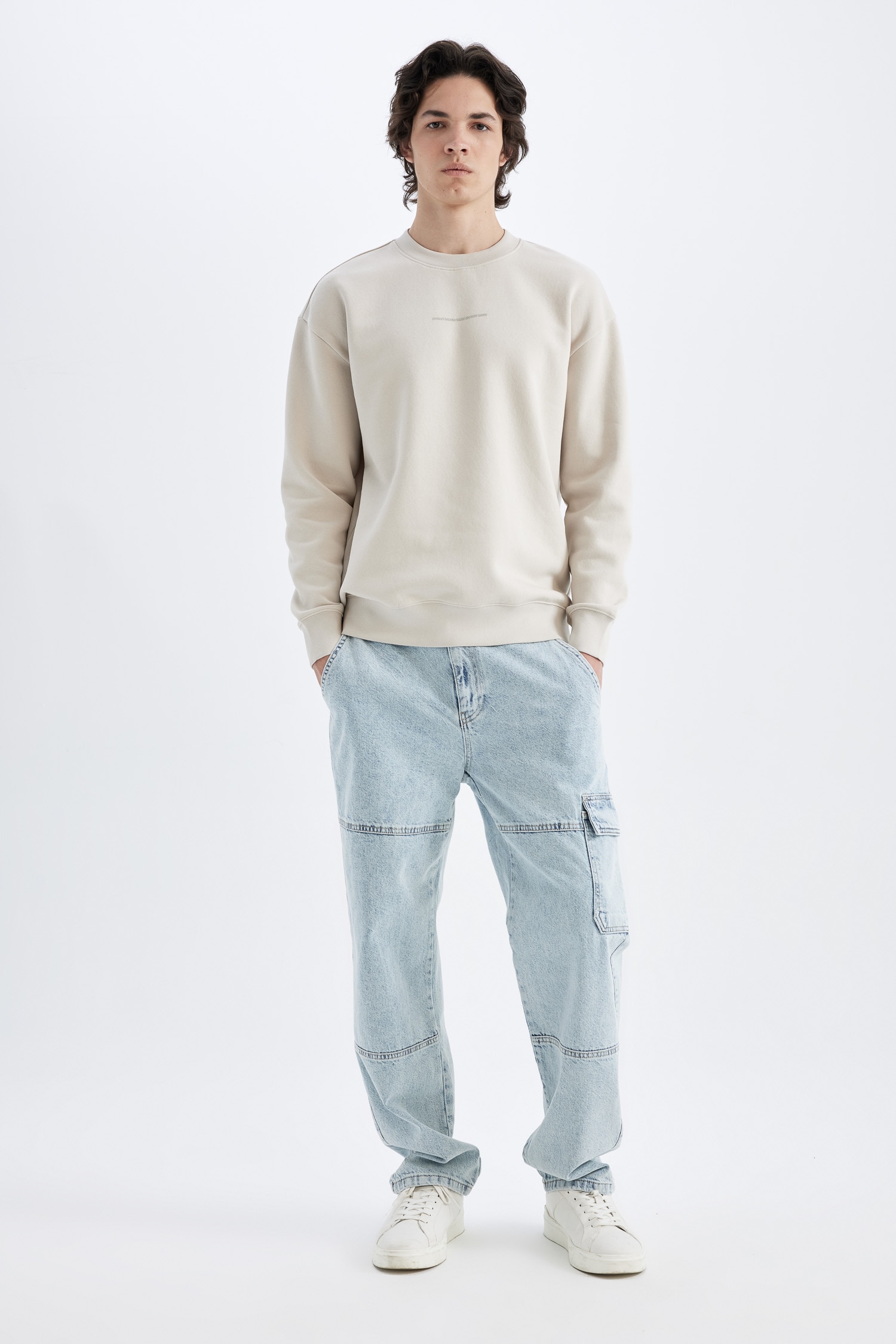 DeFacto Boxy Fit Bisiklet Yaka Baskılı Sweatshirt görsel 2